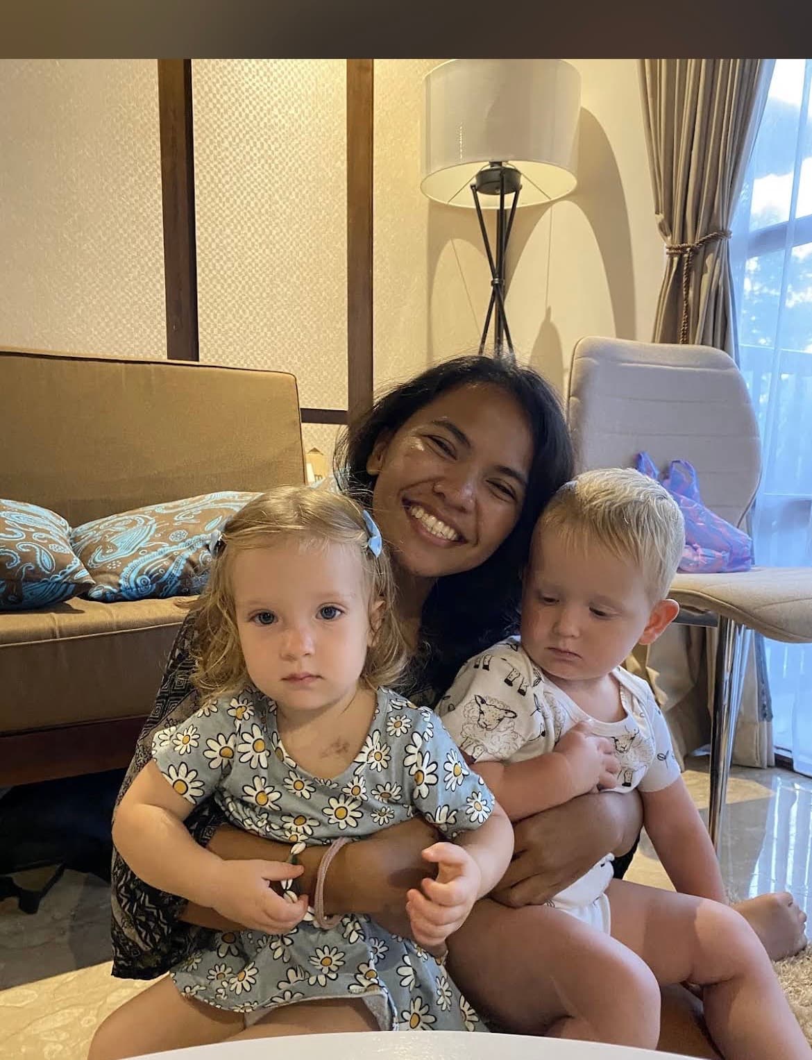 Sunshine Nanny Care & Babysitting (1/3)