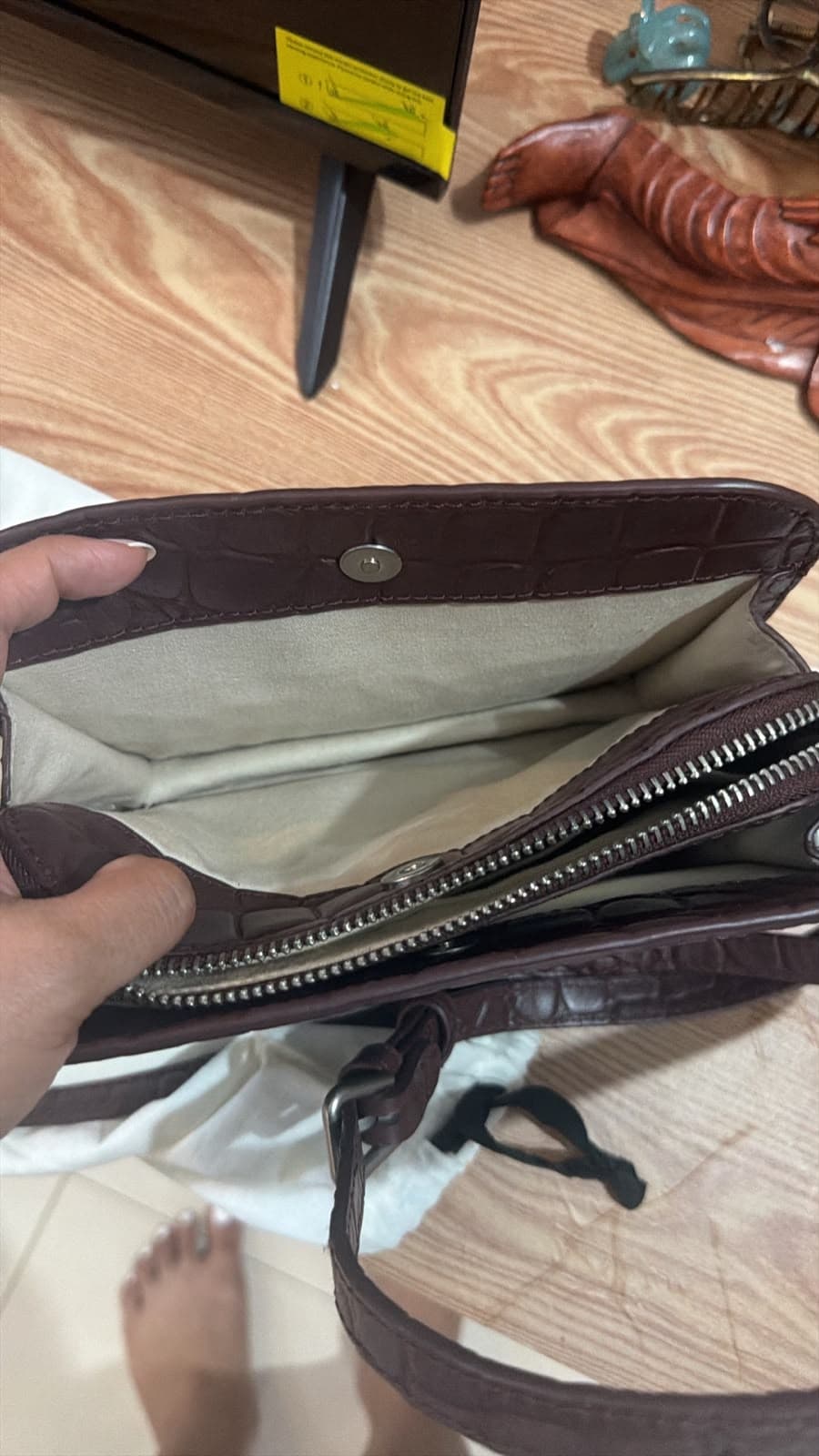 Liebeskind Berlin Crossbody Bag Dark Brown Croco Embossed – Preloved (1/3)