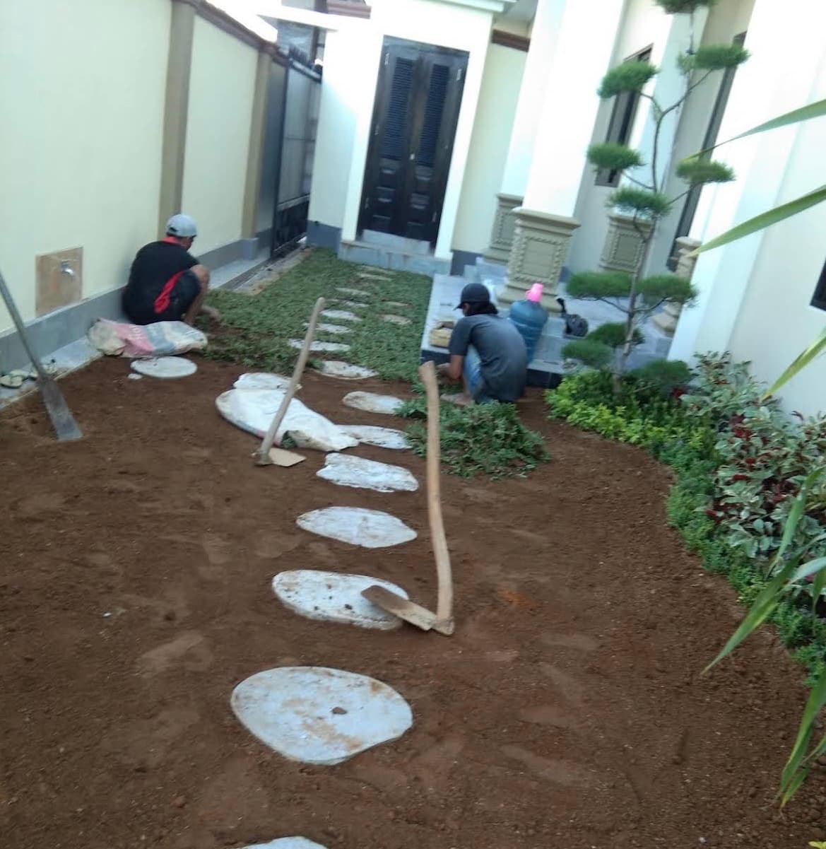 Gardening Services – Savana Sari Jaya Garden (1/3)