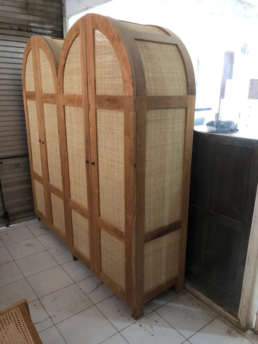 WARDROBE RATTAN TEAK WOOD – ARCH DESIGN (1/2)