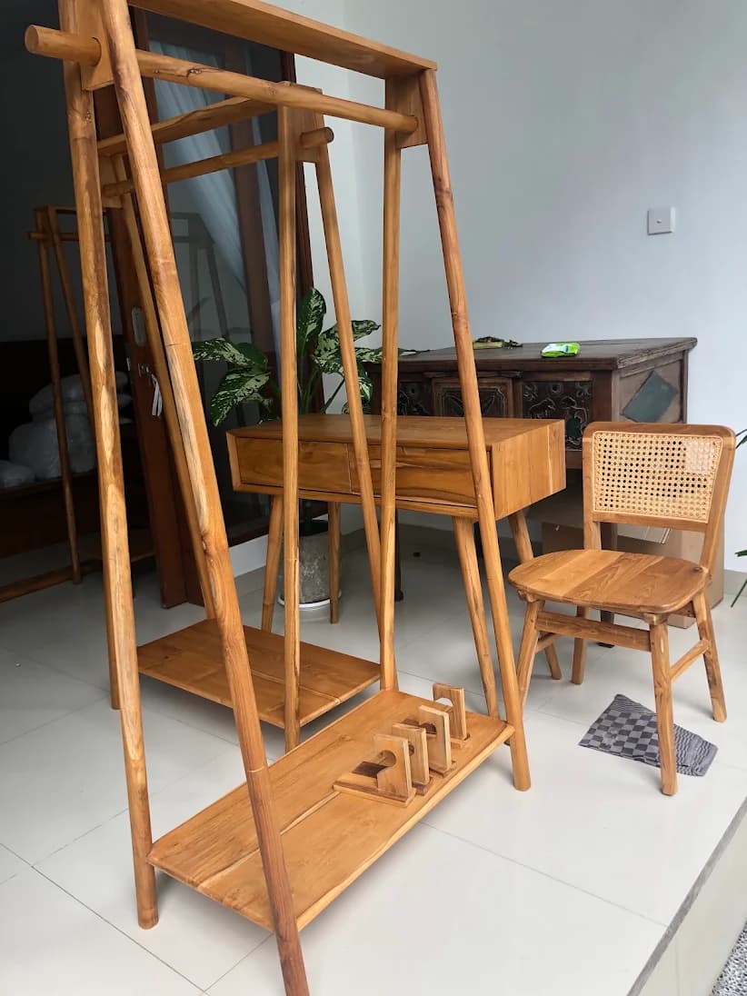 WOODEN CLOTHES RACK - TEAK WOOD WITH STORAGE SHELVES (1/2)