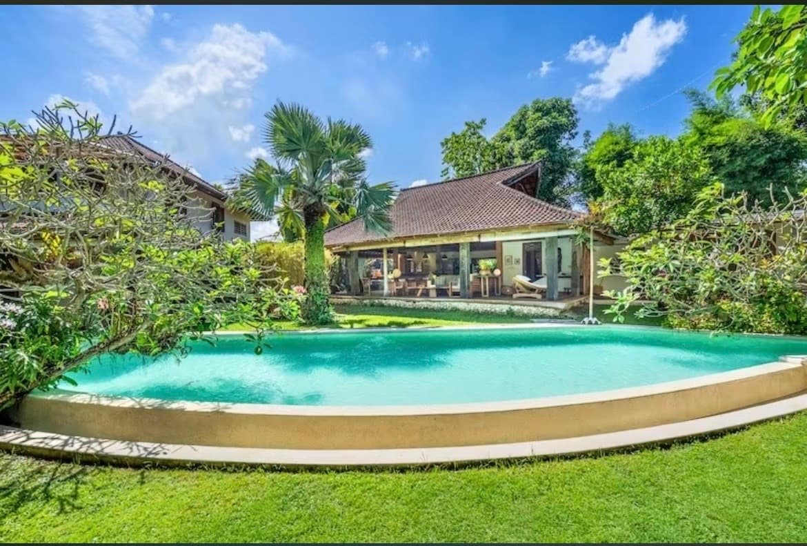 Tropical Haven Villa – 5BR Luxury Villa in Umalas Cupek — фото 1