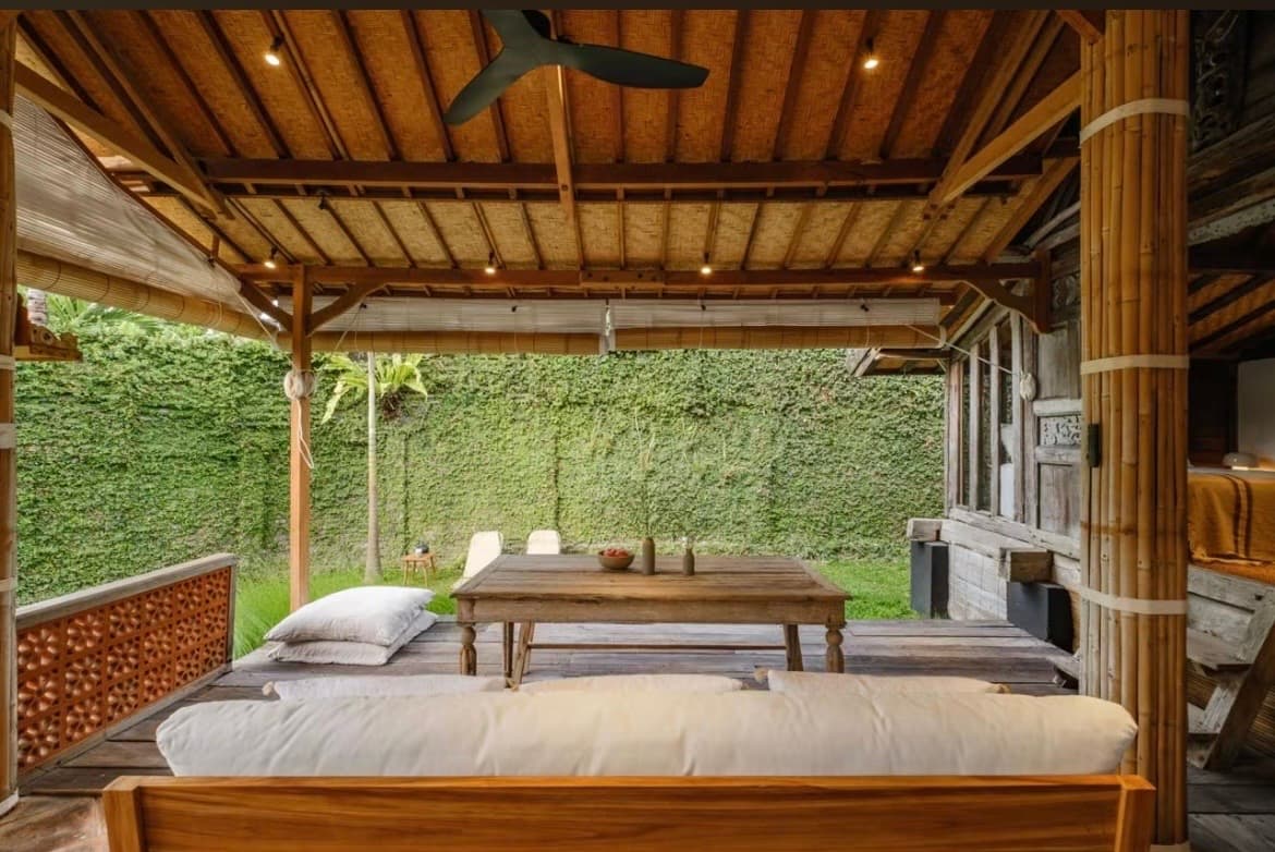Rumah Kayu Tropis – Umalas Klecung (1/3)