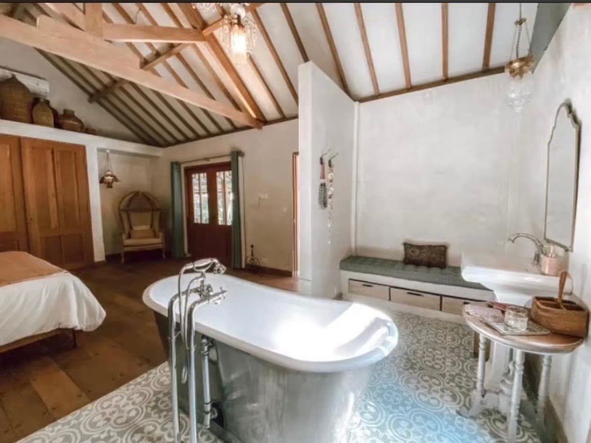 Tropical Garden Villa – 4BR Luxury Villa in Umalas (1/3)