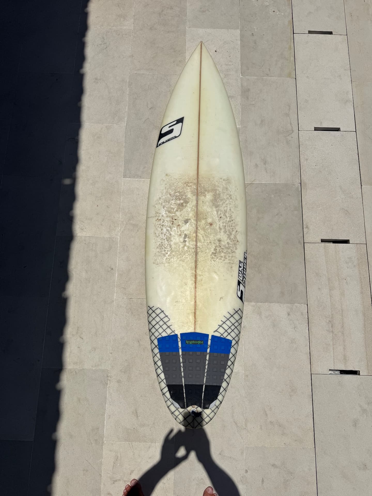 Surfboard 6.2 with grip and fins (1/3)