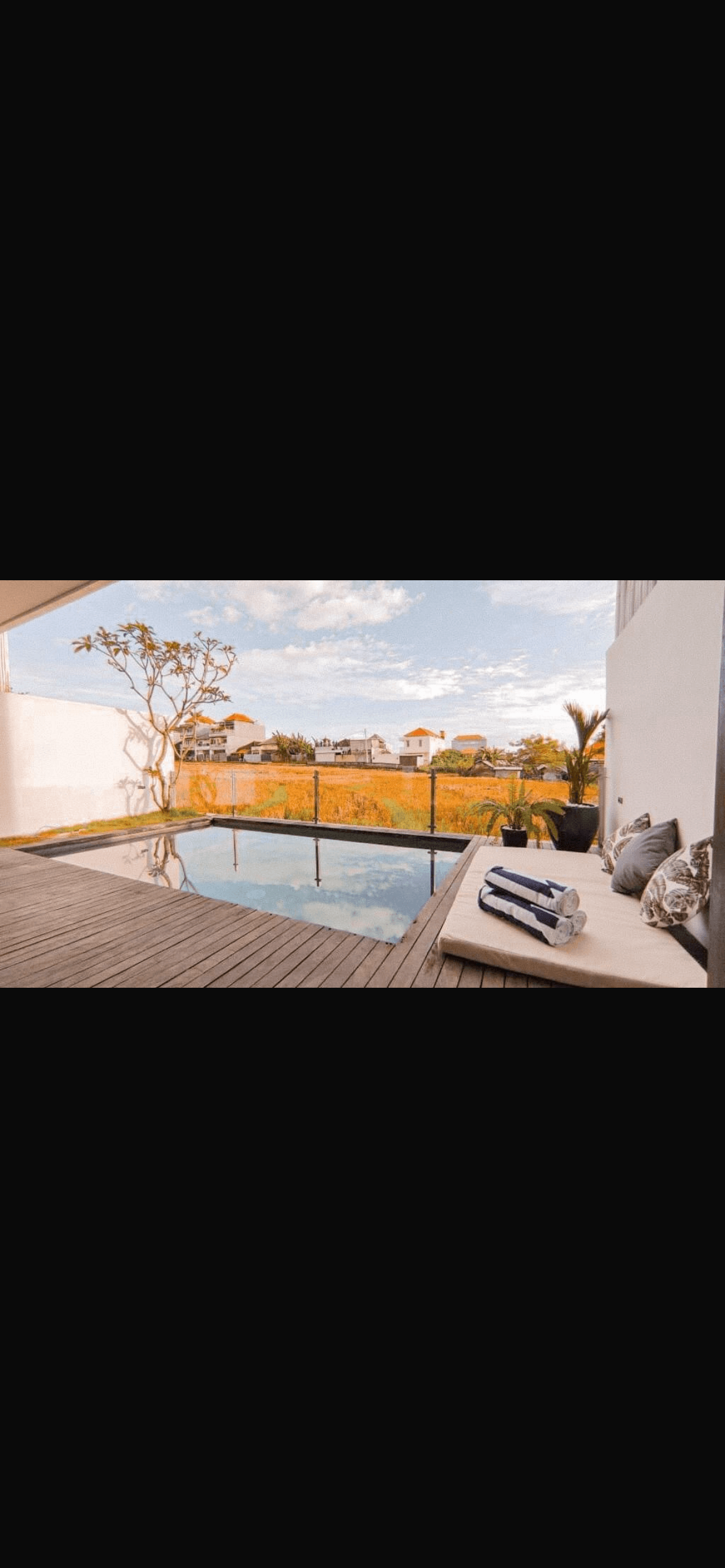 Villa Modern 3 Kamar Tidur dengan Pemandangan Sawah di Berawa (1/3)