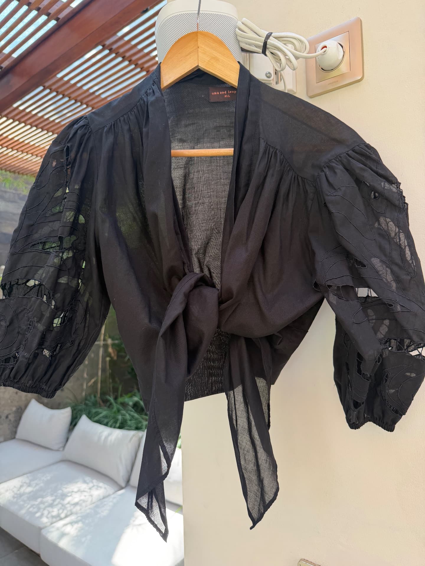 Uma & Leopald Top and Maxi Skirt Set - Black (1/3)