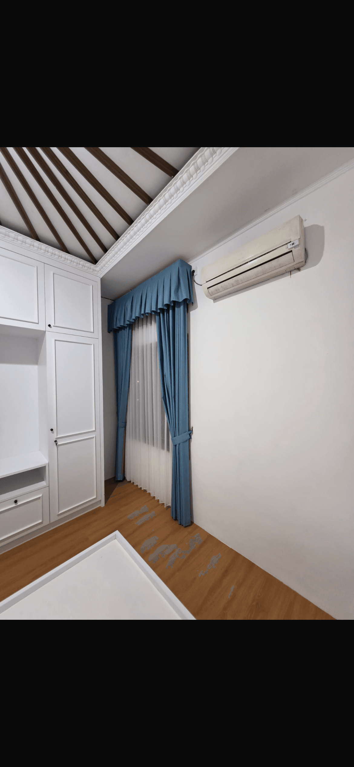 Gorden / Curtain Custom (1/3)