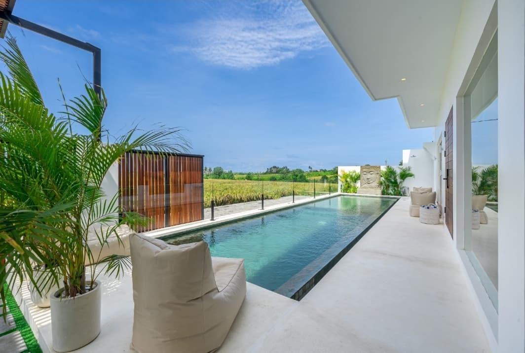 Stylish Two Bedrooms Villa with Panoramic Rice Field Views - Munggu / Seseh (1/3)