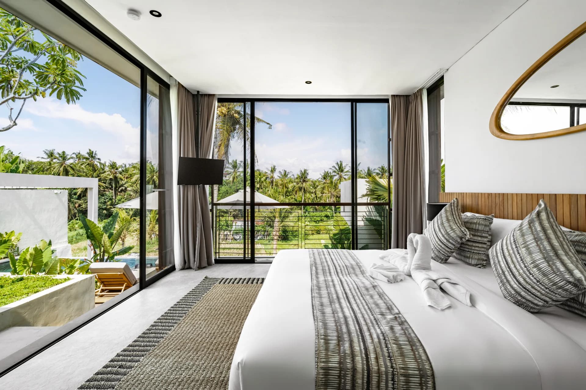 2 Bedroom Villa with Rice Field Views in Singakerta Ubud (1/3)