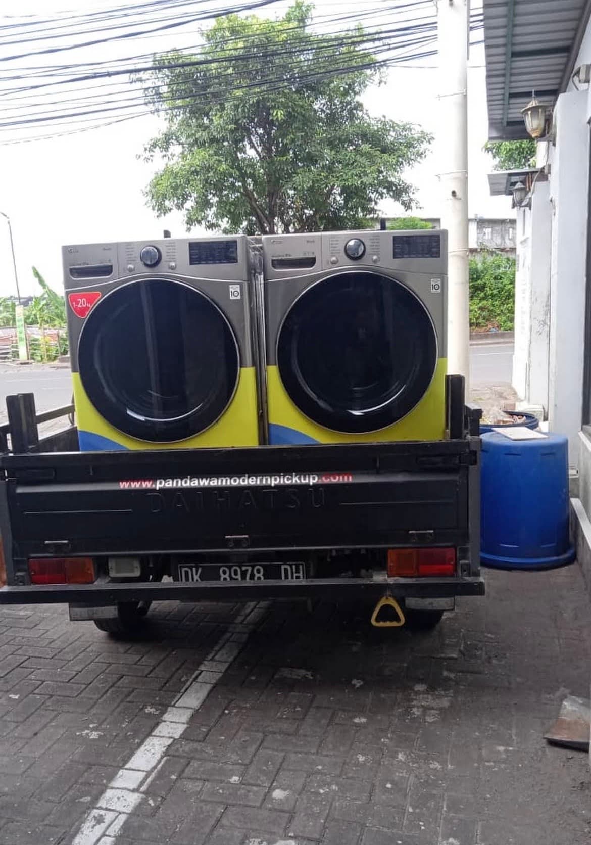 Pickup & Goods Transport Services Bali (1/3)