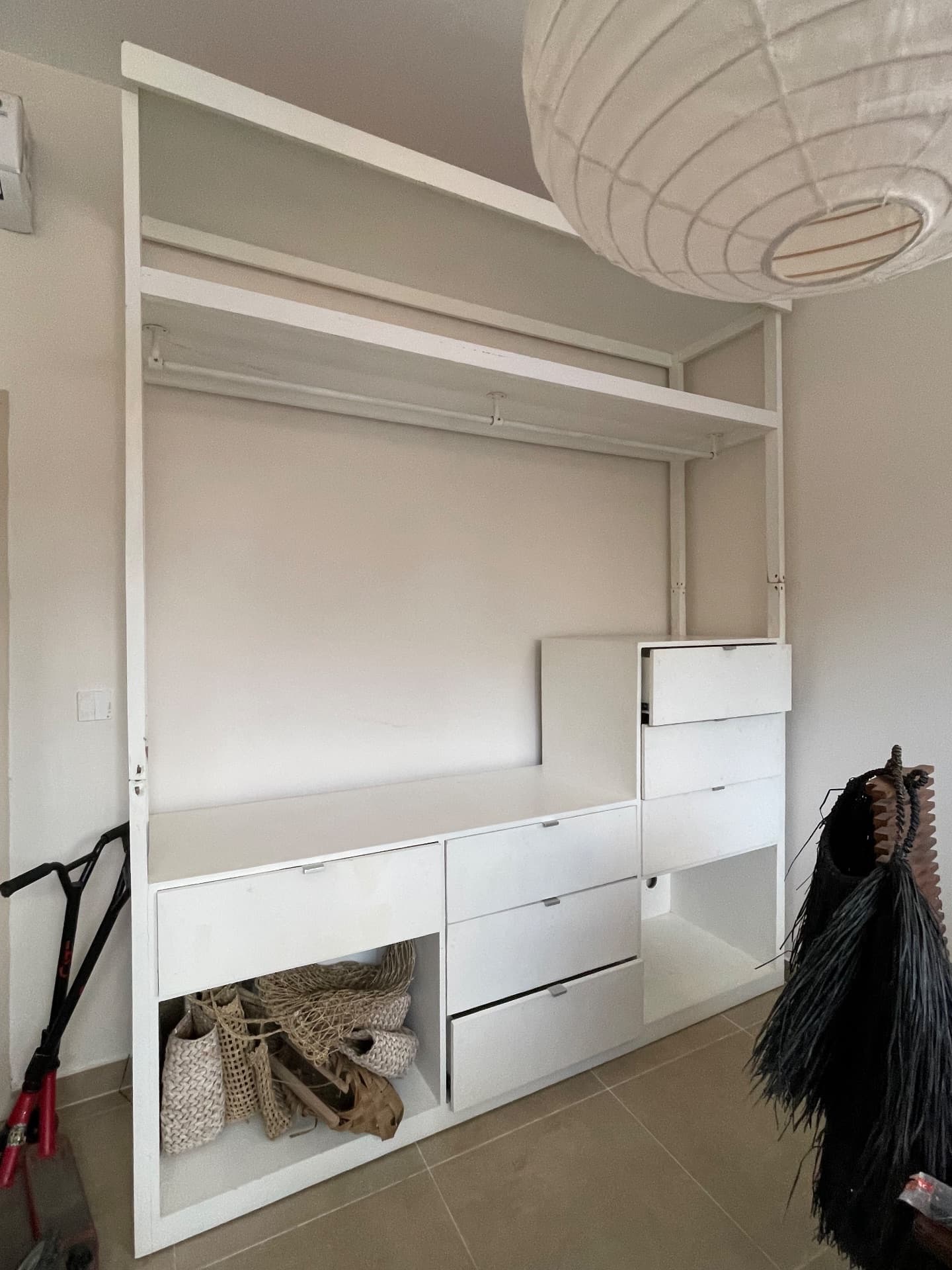 Large modular white wardrobe (1/3)