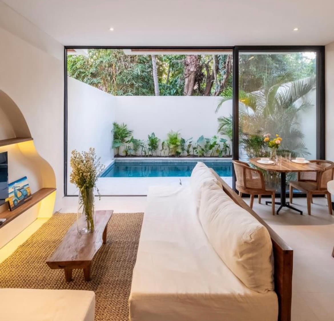 Private Pool Villa for Rent in Tumbak Bayuh (1/3)