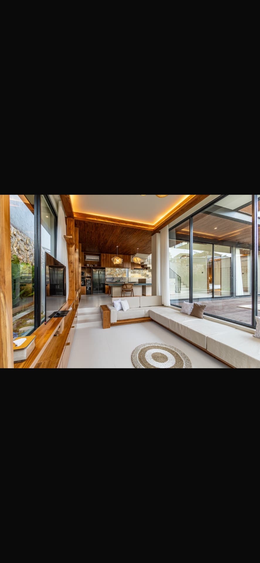 SEMINYAK | VILLA TROPIS MEWAH BARU | 3 KAMAR TIDUR (1/3)