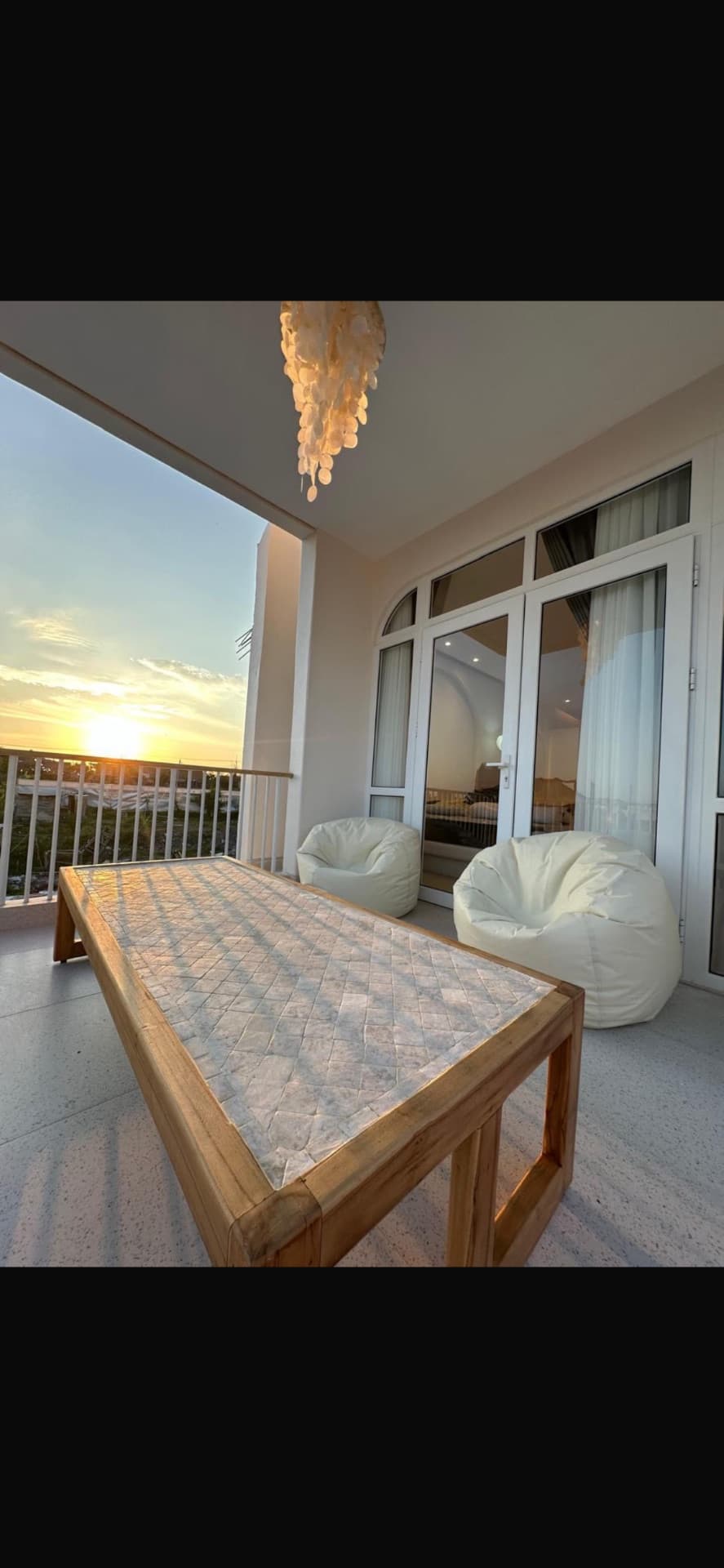 Mediterranean Villa with Rice Field View (1/3)