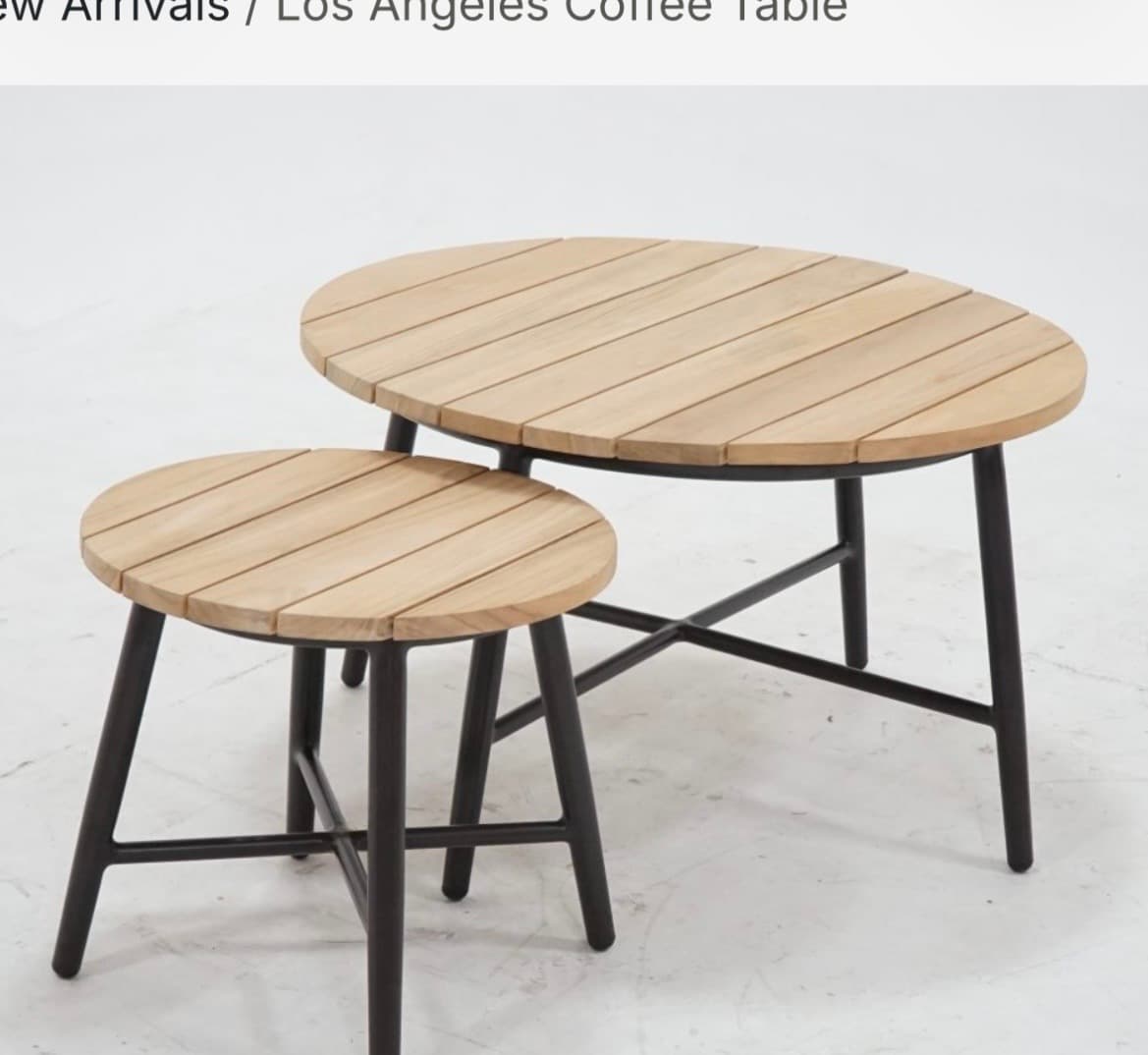 Coffee table (1/2)