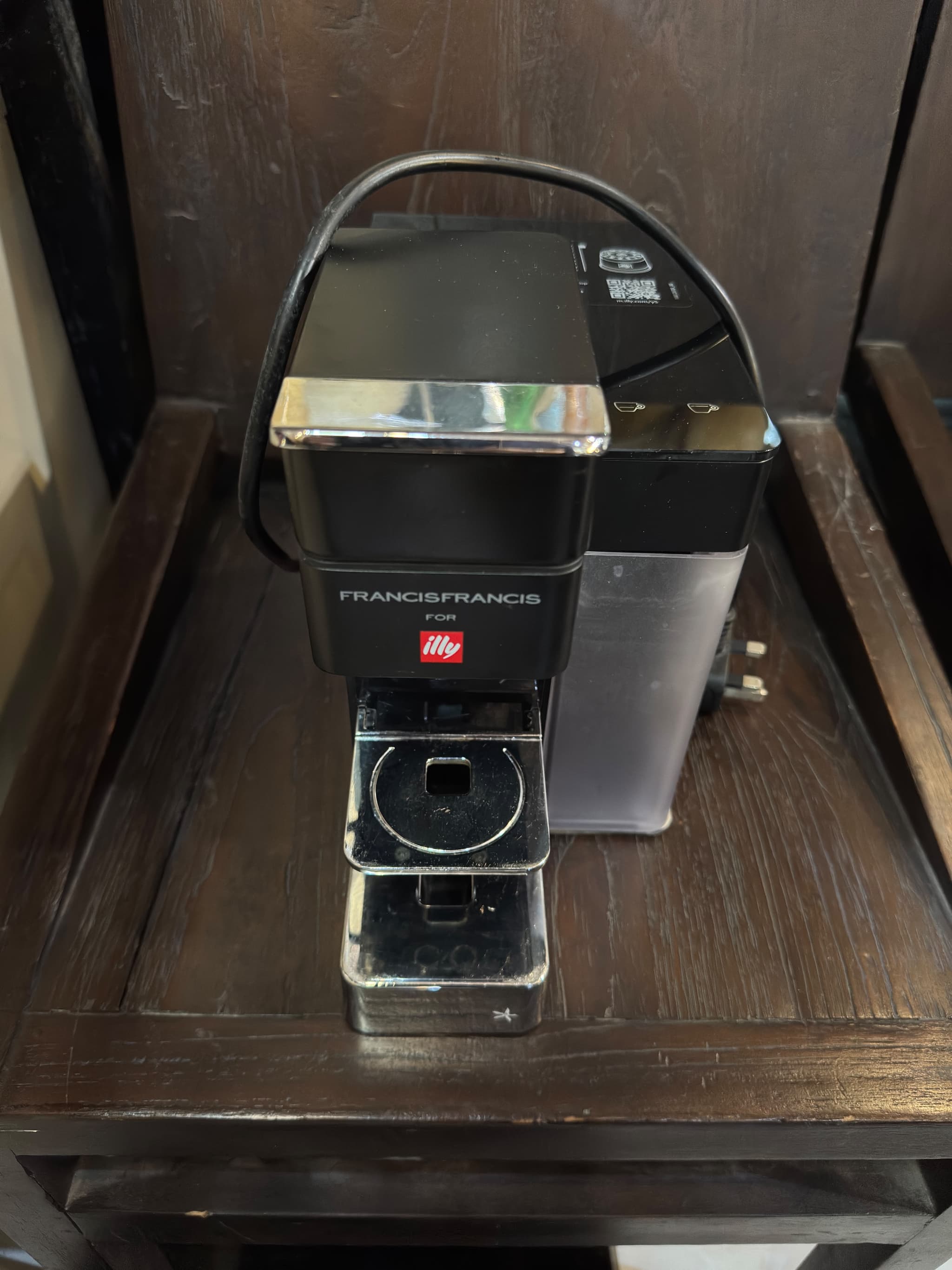 Машина NESPRESSO (1/4)