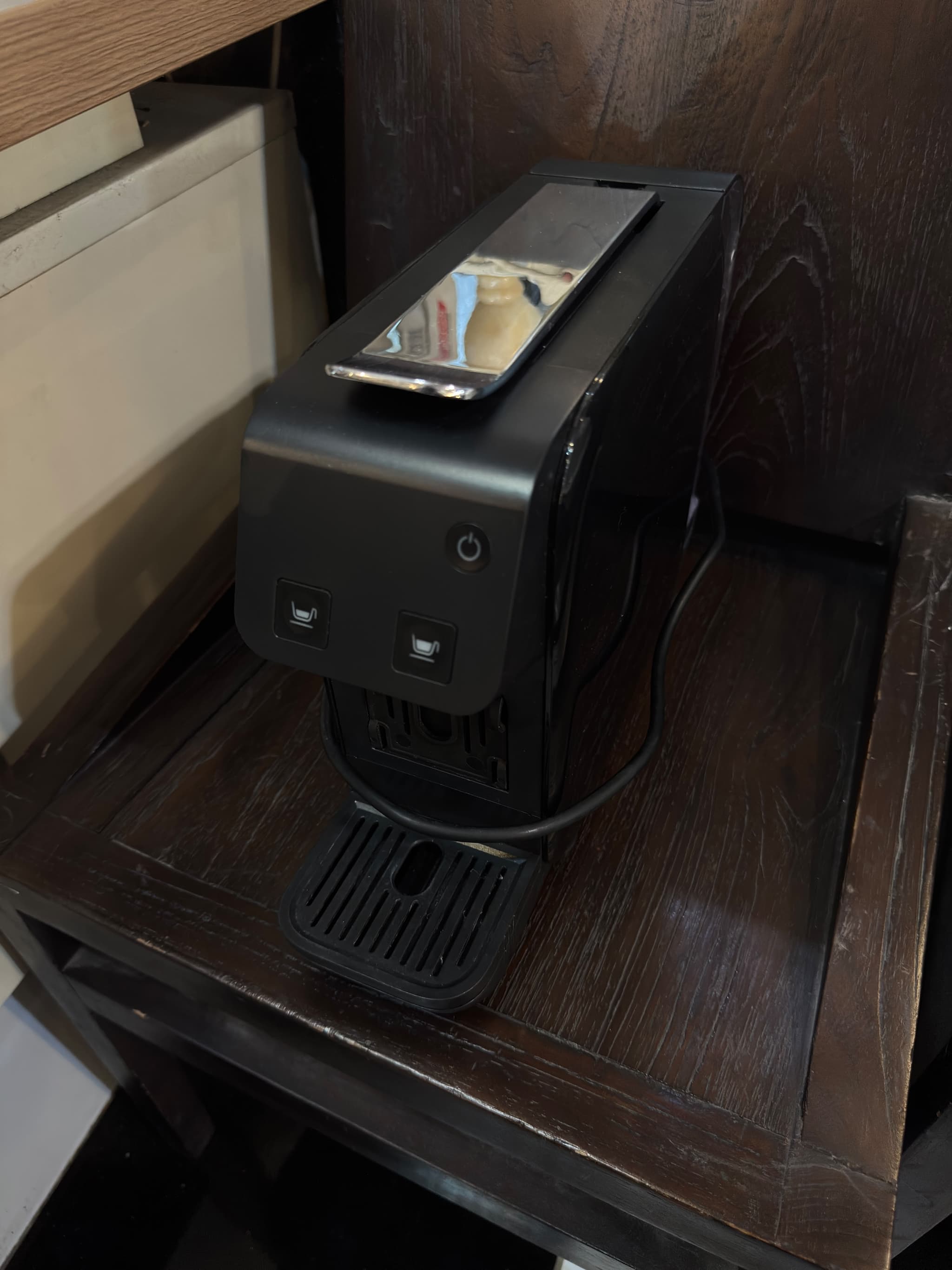 Машина NESPRESSO (1/4)