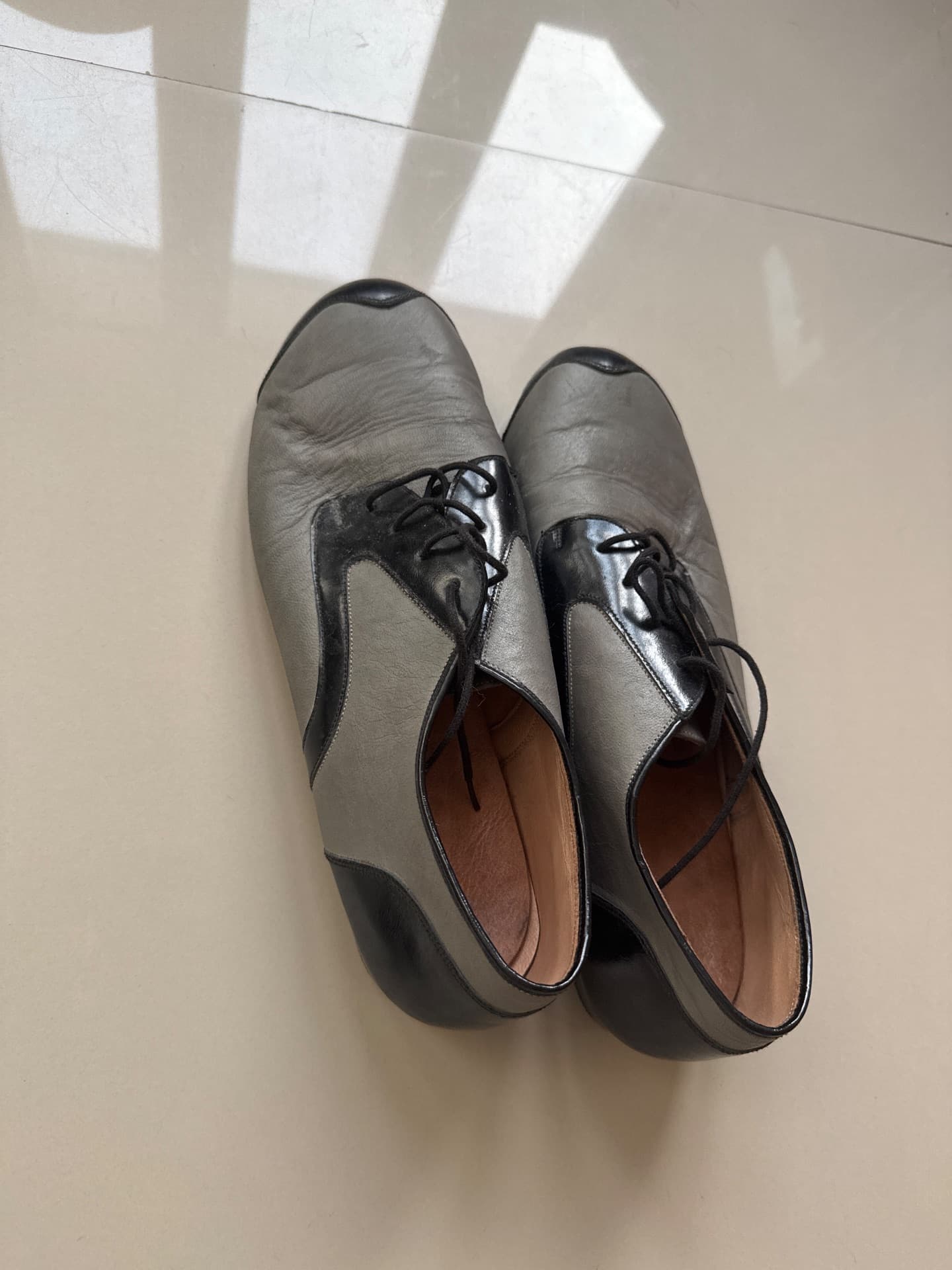 MENS SHOES!! 3 pairs for sale! (1/3)