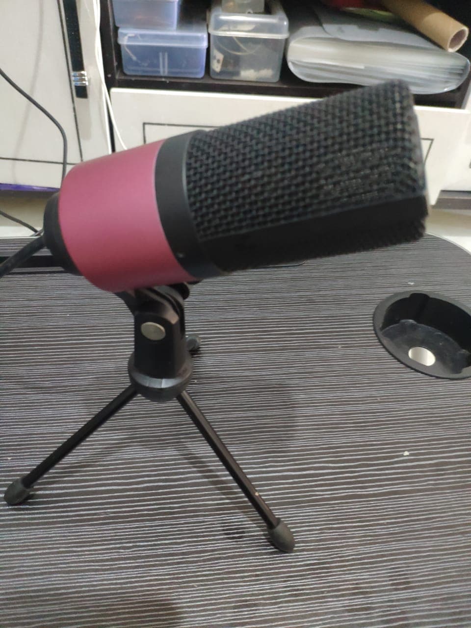 USB Condenser Microphone + Tripod Stand – Mic Recording / Podcast / Streaming (1/2)