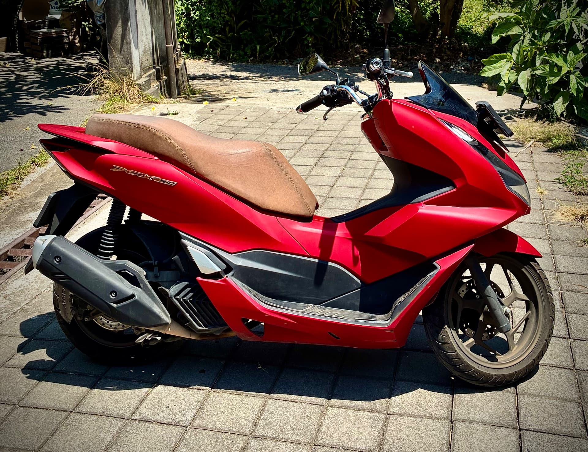 Honda PCX 160 - ABS - 2024 (1/5)