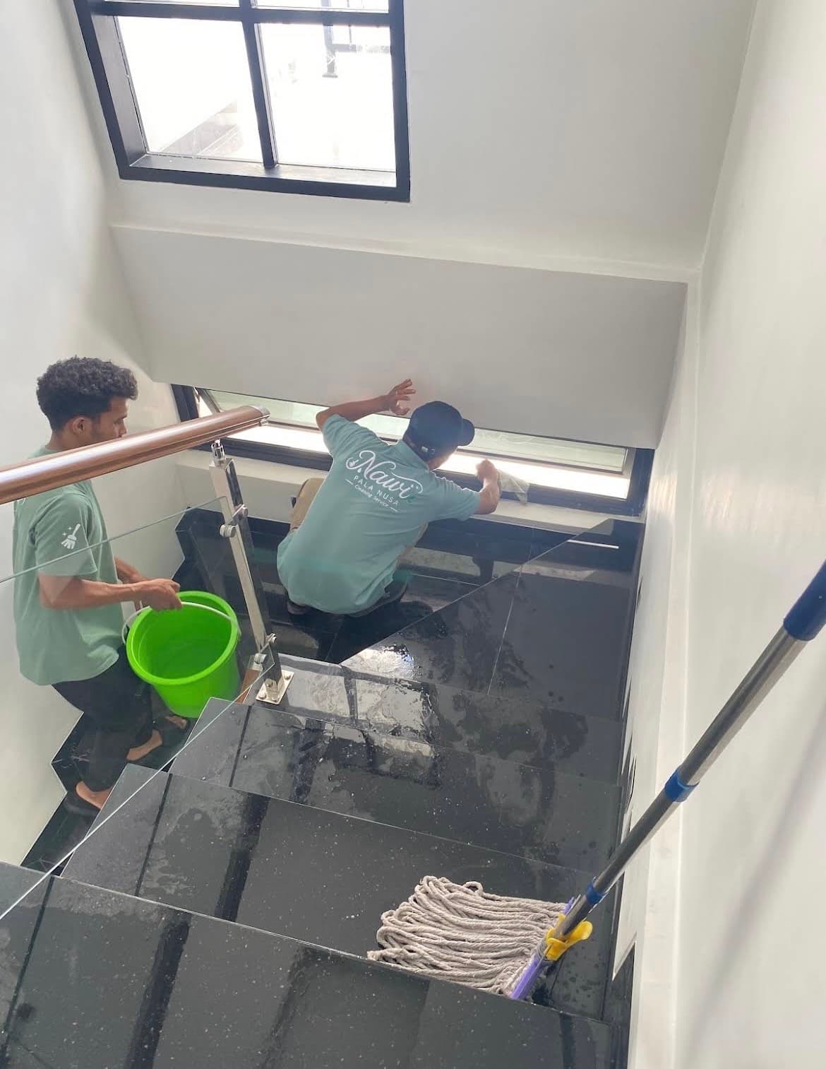 Nawi Pala Nusa Cleaning Service (1/3)