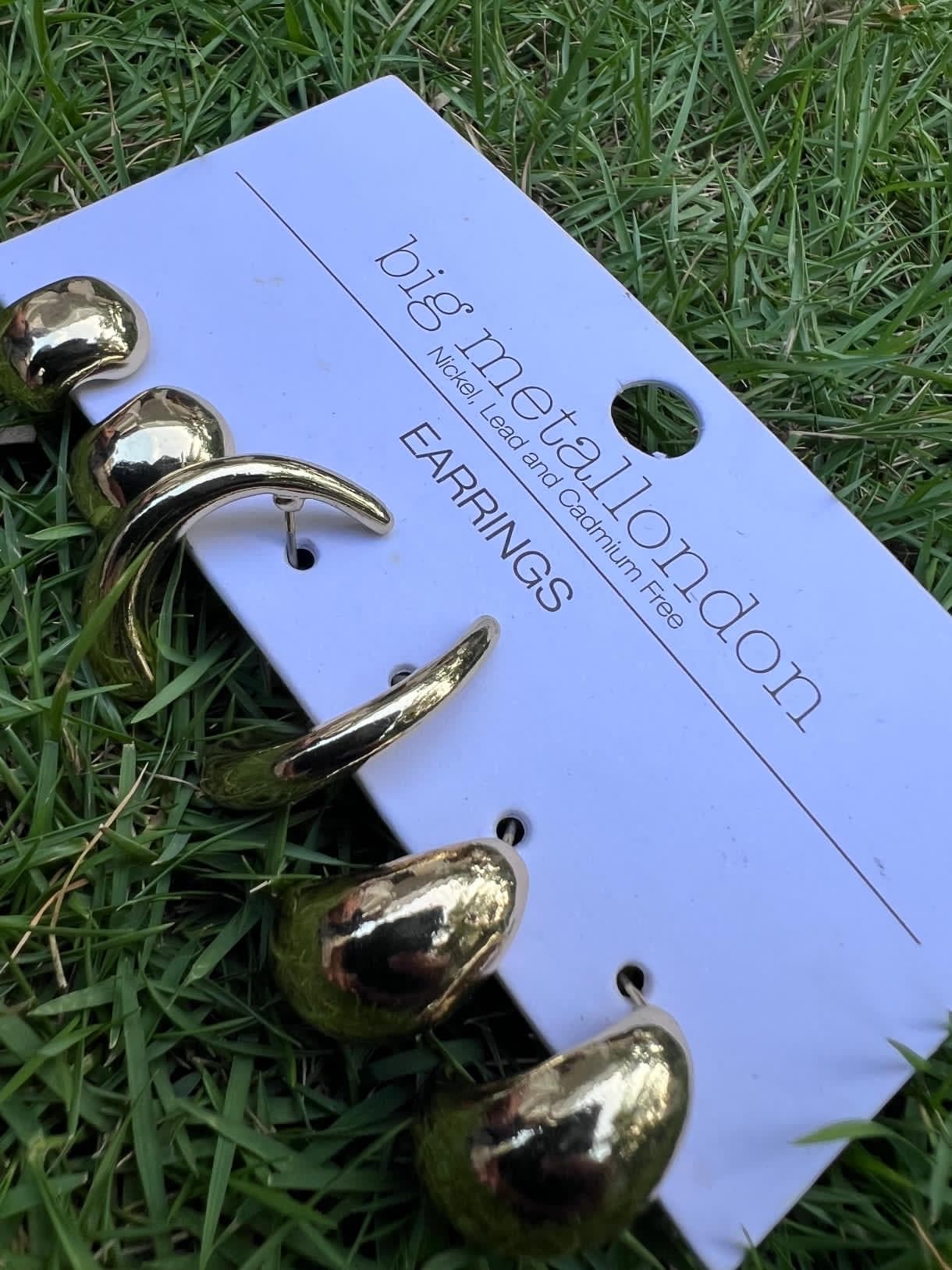 Big Metal London Gold Earrings – Set of 3 Pairs (1/2)