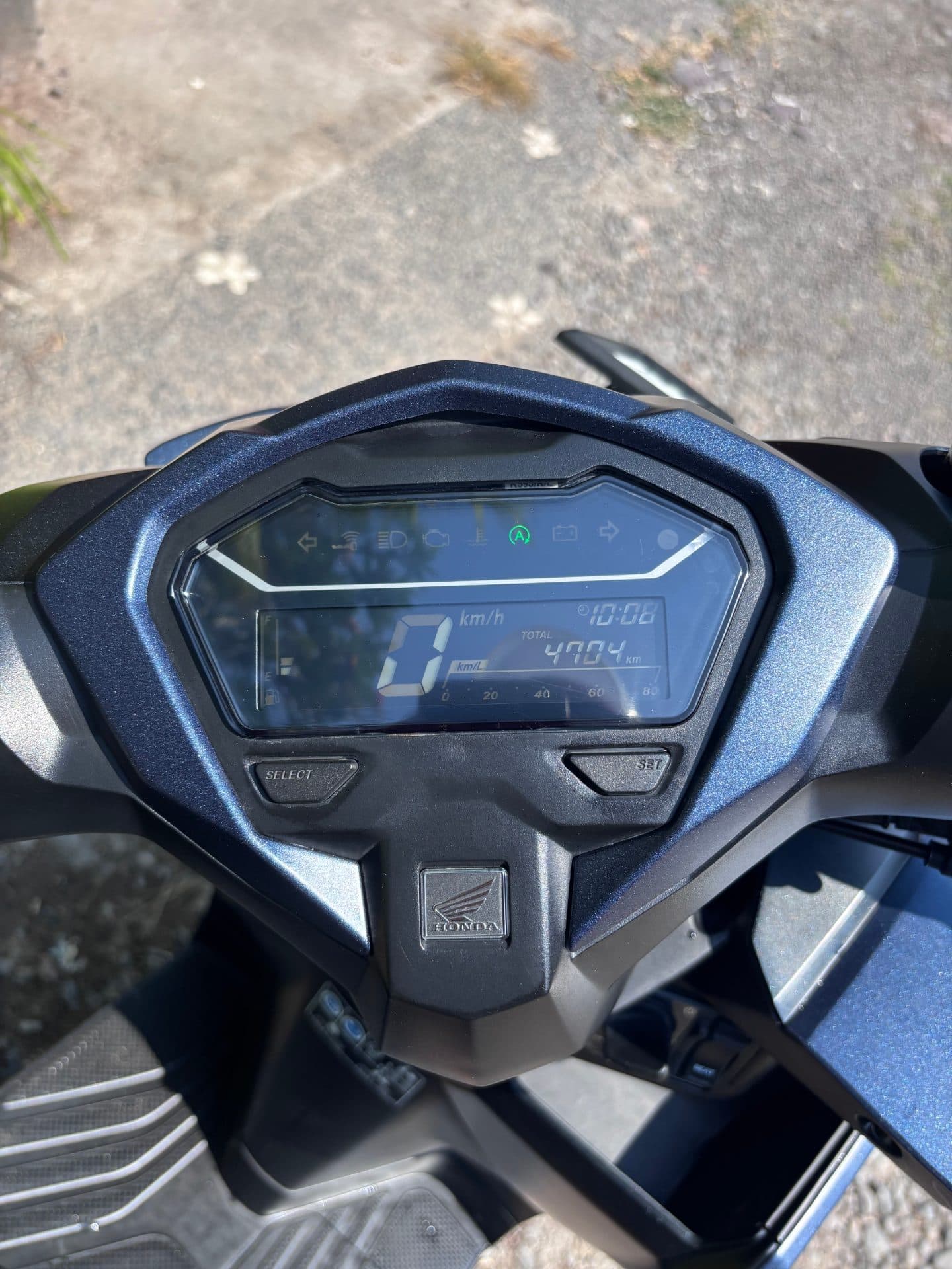 Honda Vario 125cc (2025) – Pristine Condition, Low KM, Complete Paperwork (DK Plate), Smart Key (1/5)