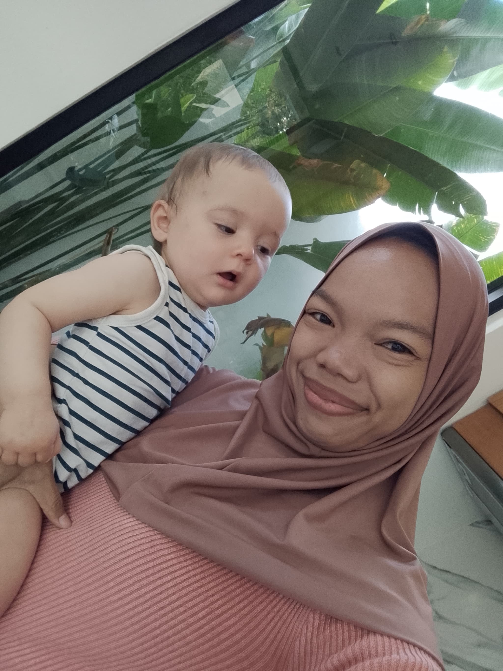 Baby sitter/Nanny (1/3)