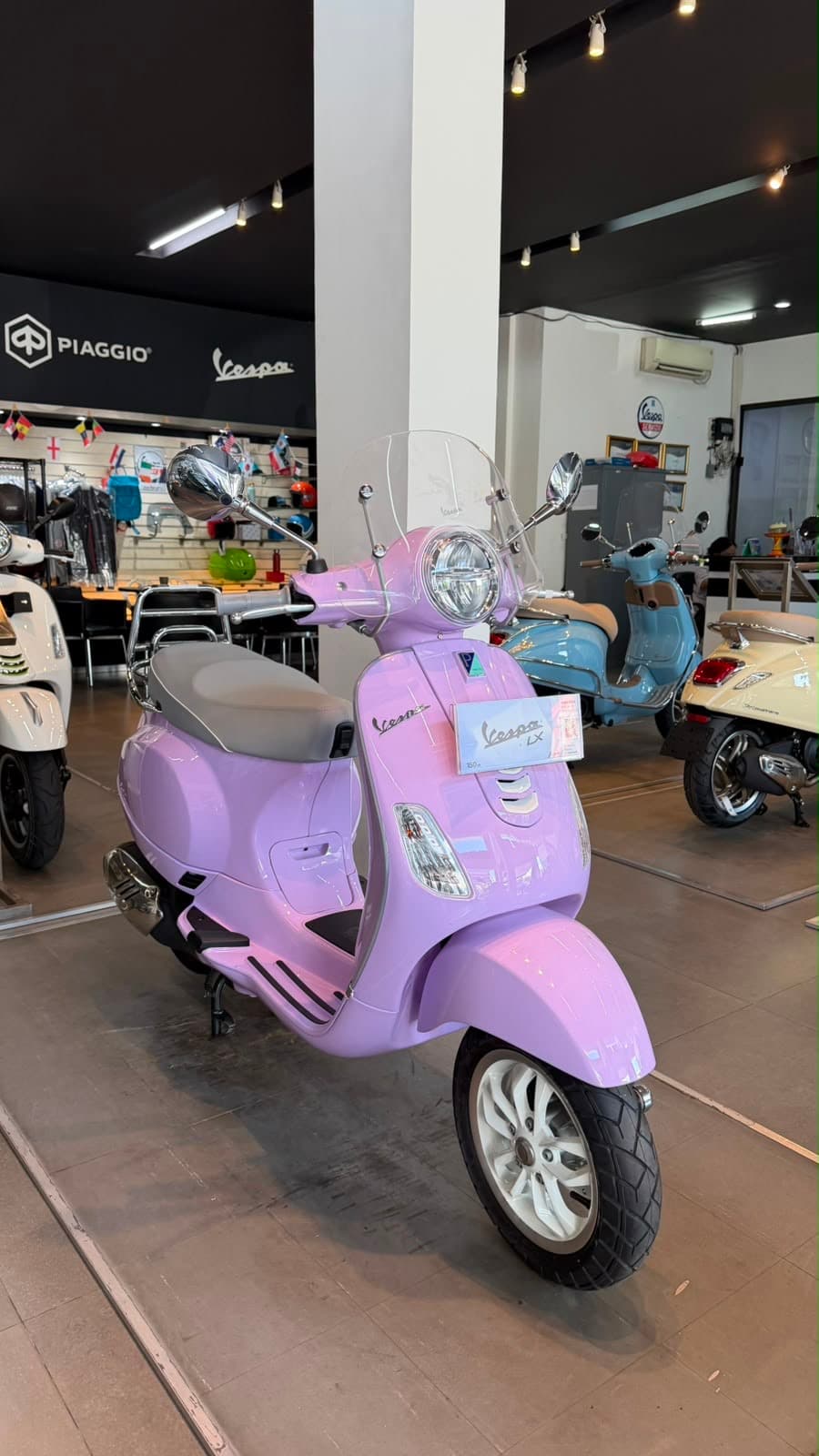 Vespa LX (1/2)