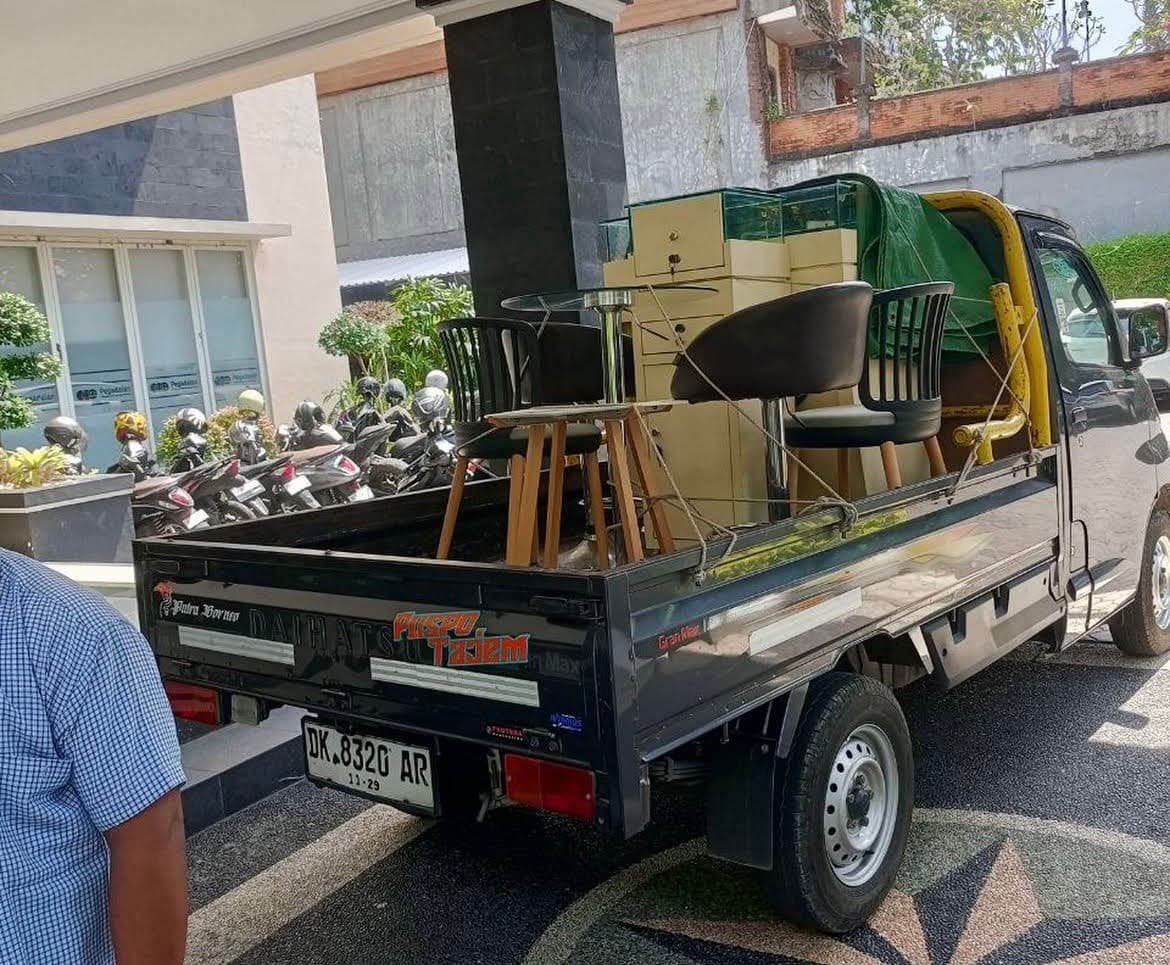 Rental Daihatsu Gran Max Pickup (1/2)