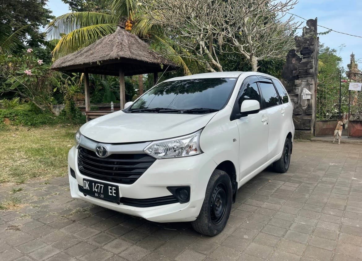 LOCATION VOITURE TOYOTA AVANZA — photo 1