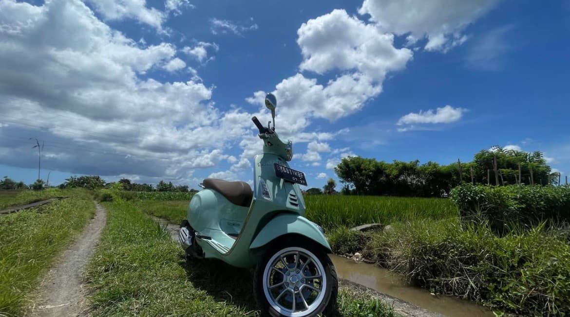 LOCATION VESPA PRIMAVERA 150 (1/3)