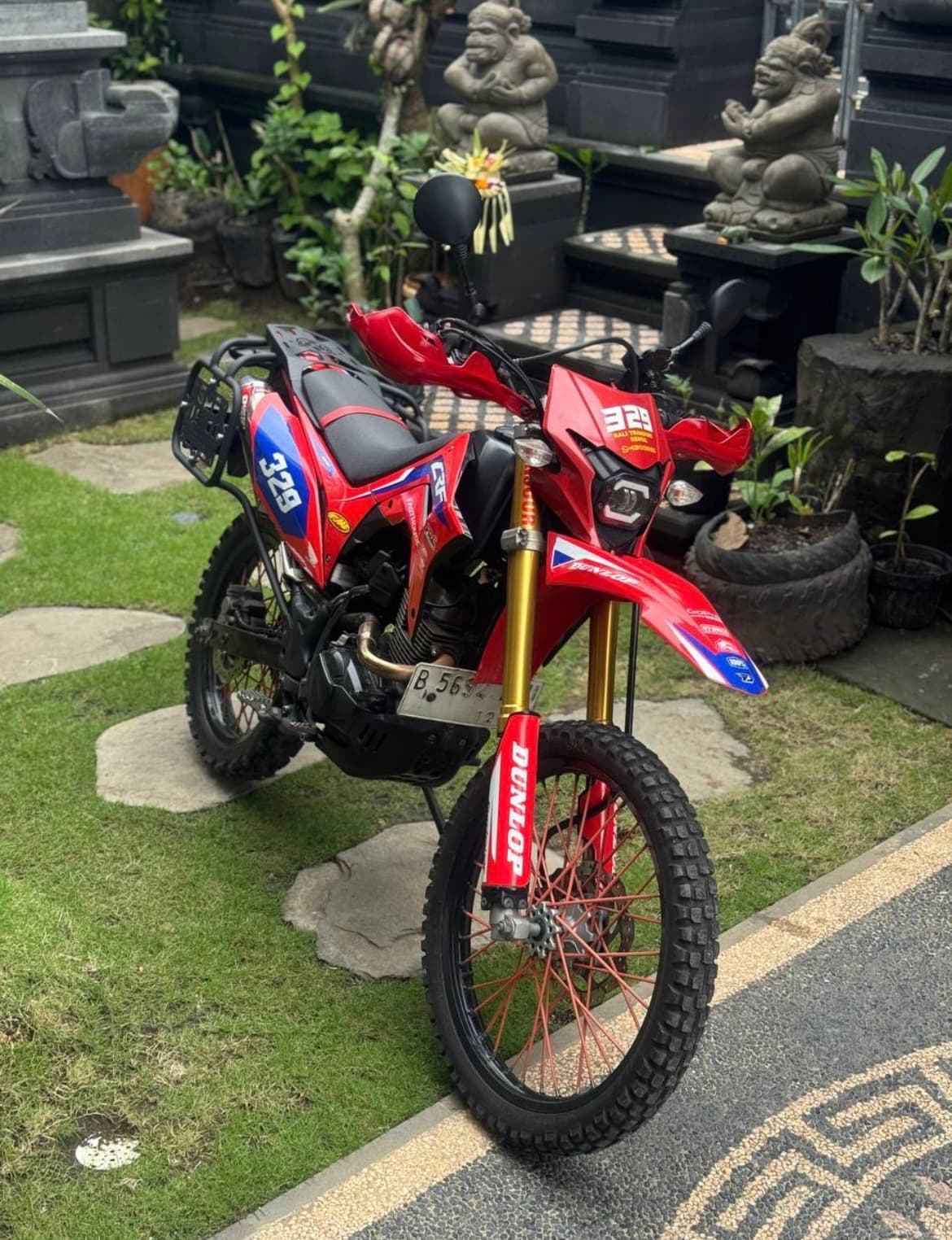 Honda CRF 150L Motorcycle Rental (1/3)