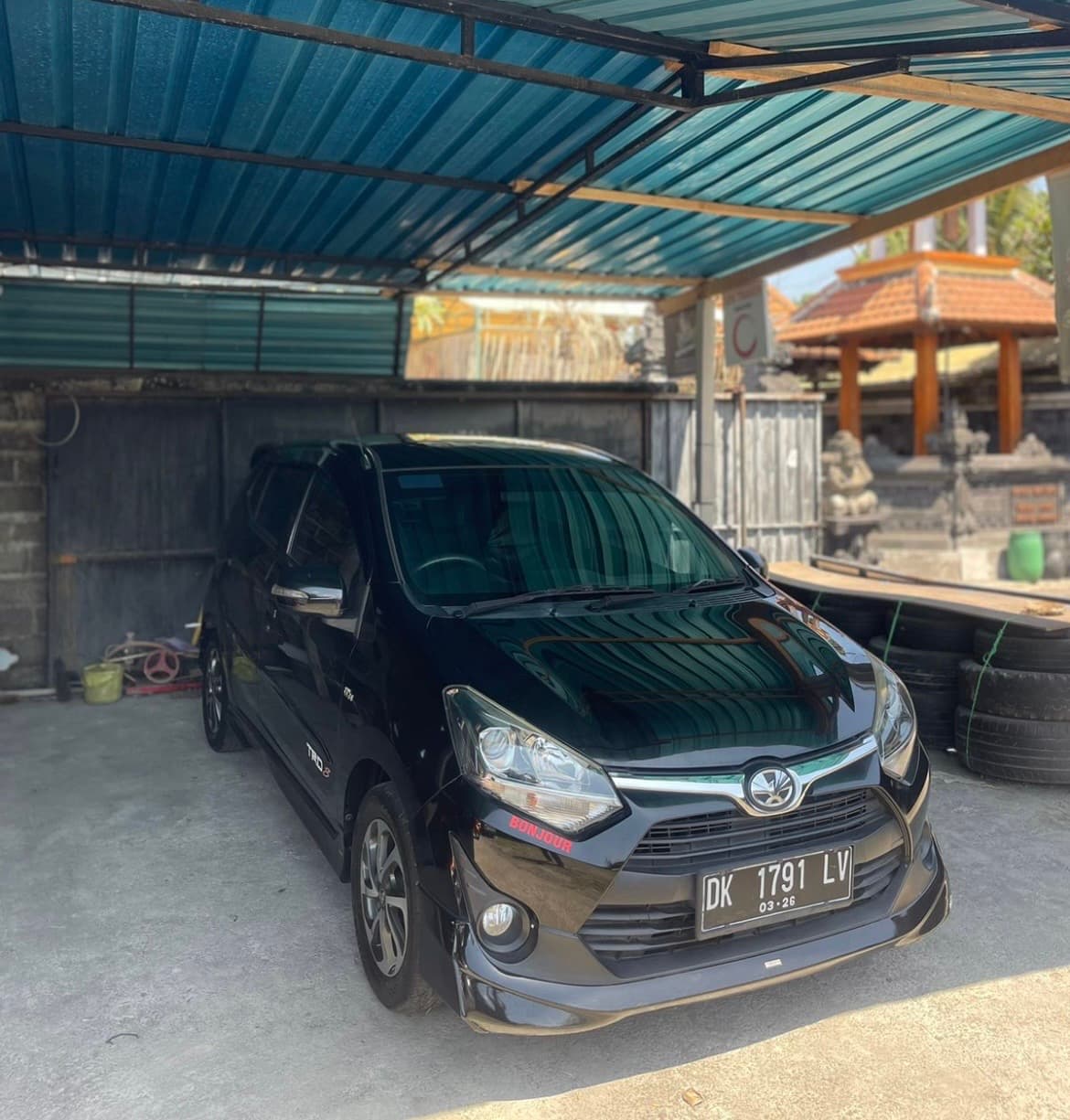 SEWA MOBIL TOYOTA AGYA (1/2)