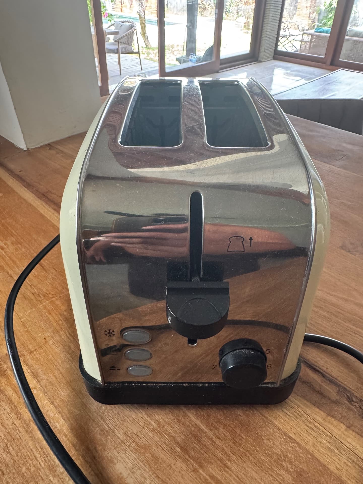 Toaster (1/3)