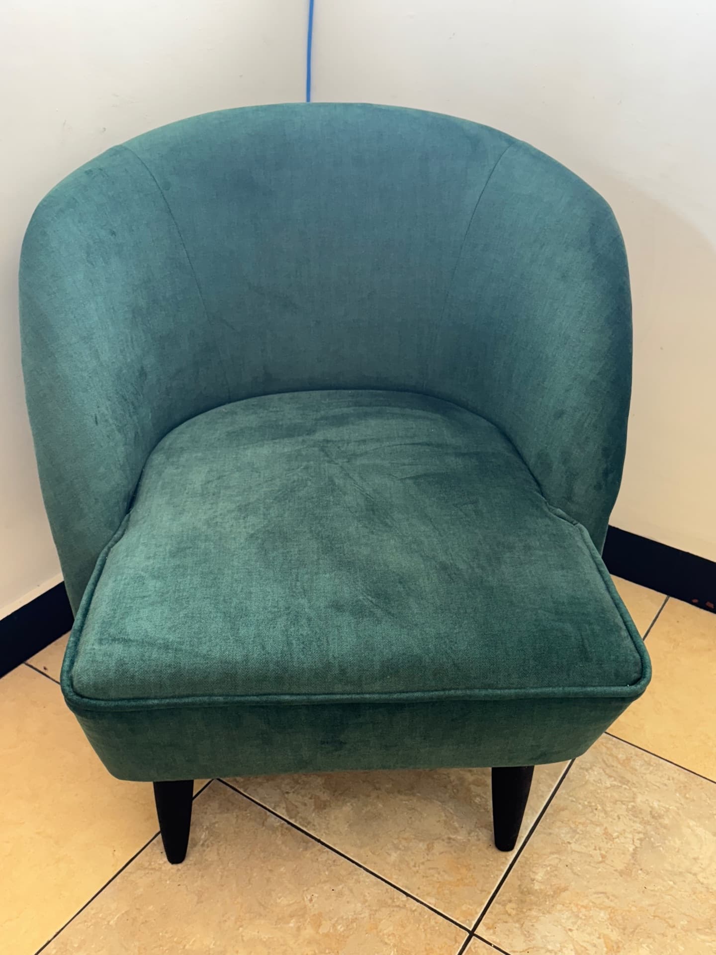 Green armchair (1/2)