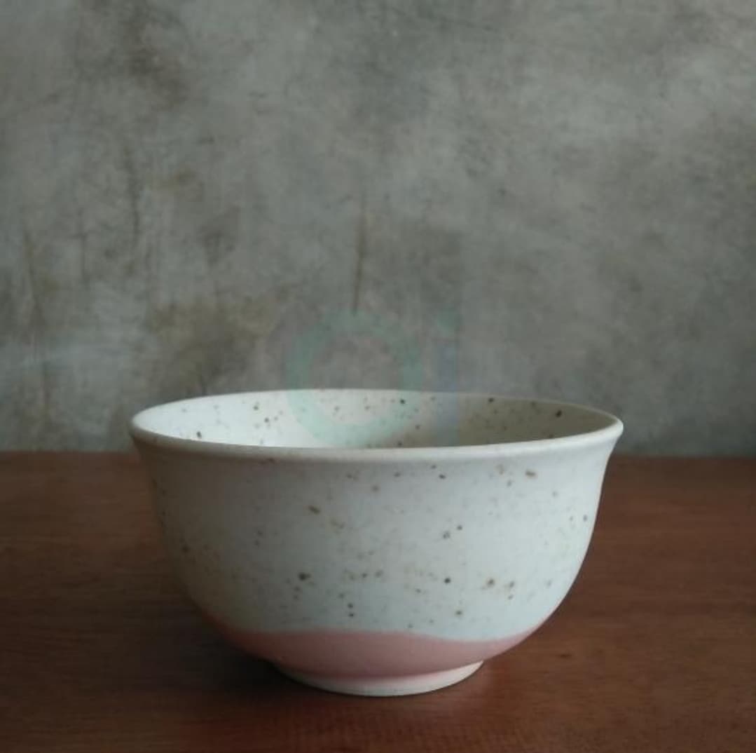 Bowl Half Pink & Off White Spot Black (1/3)