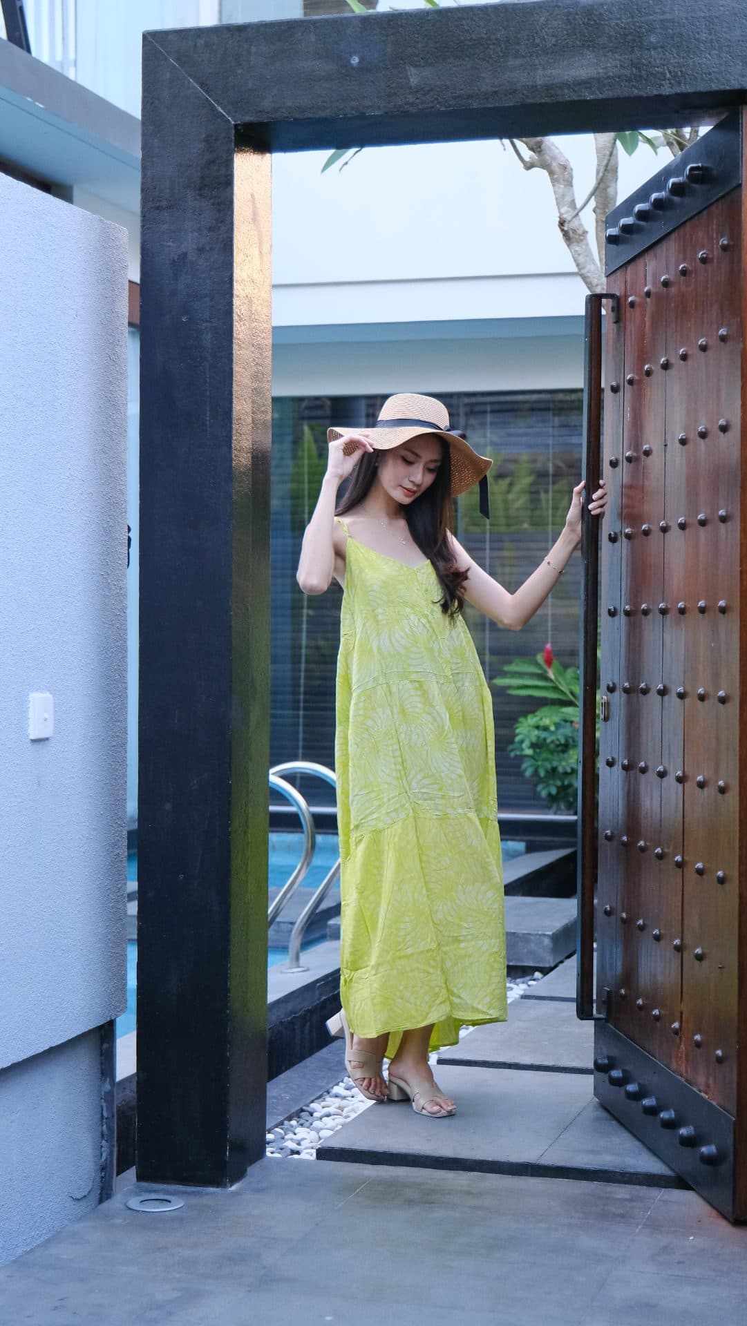 Premium Lime Green Maxi Dress Lightweight Rayon Bali Resort Style (1/3)