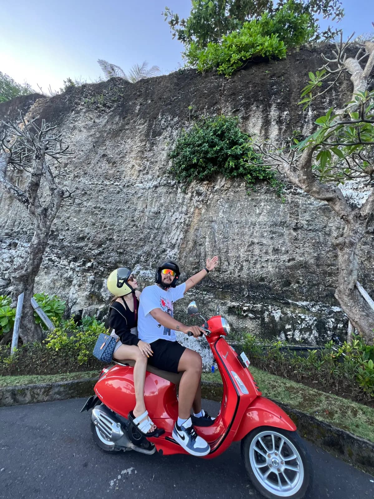 Vespa Facelift 2022–2024 – Modern, Sporty & Stylish (1/3)