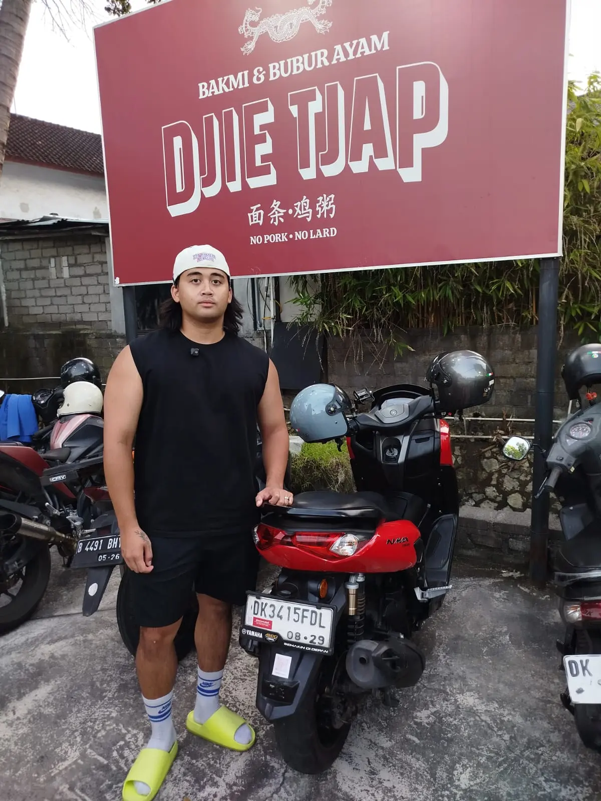 Yamaha NMAX 155 (1/3)