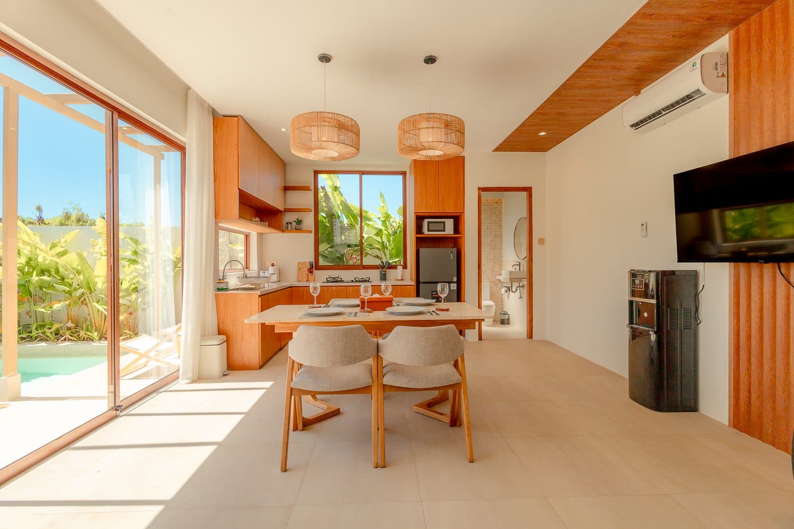 For Sale OCEAN VIEW VILLA – CASA MIREA 1 & CASA MIREA 2 Uluwatu - Bali (1/3)