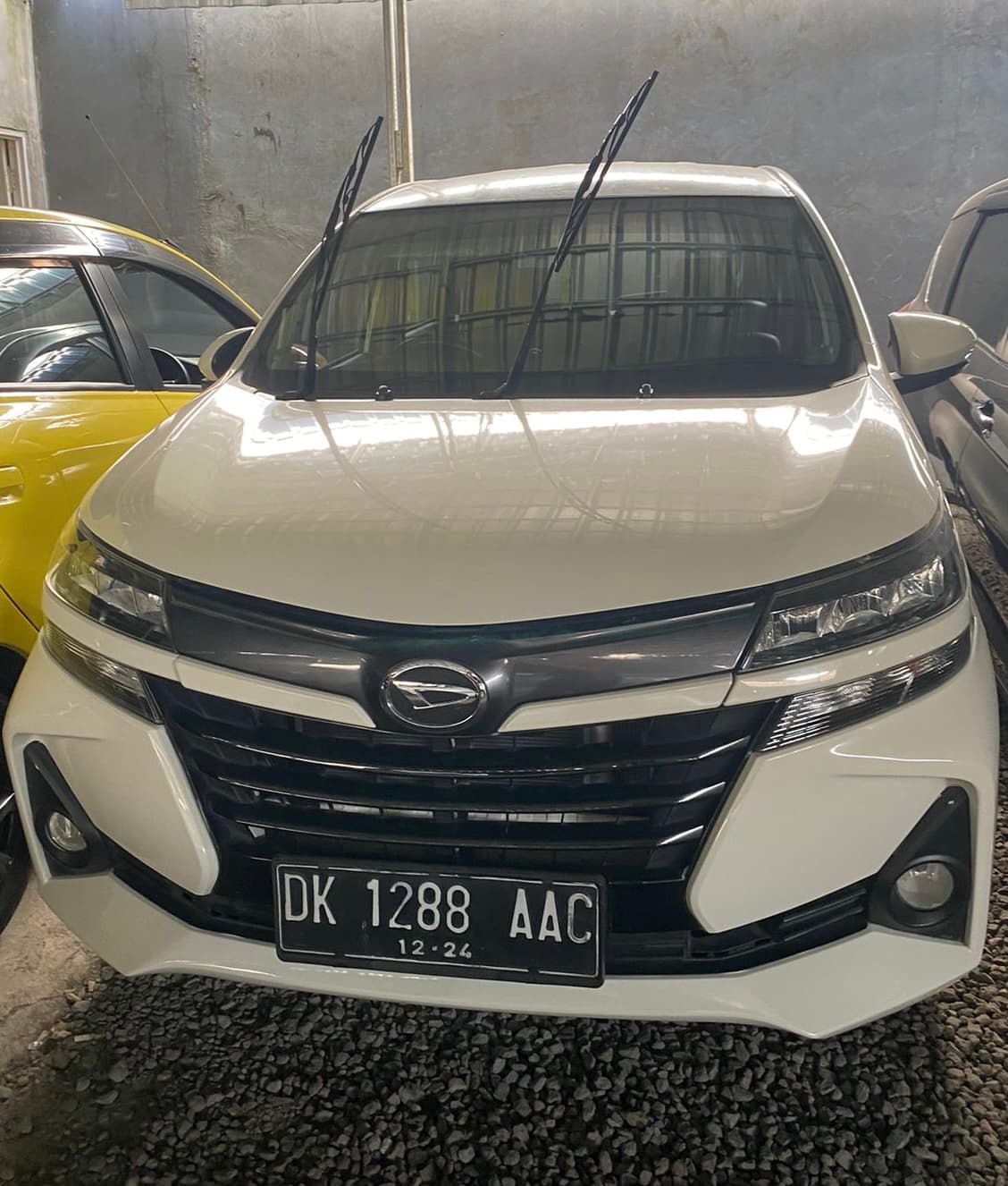 Daihatsu Xenia Car Rental