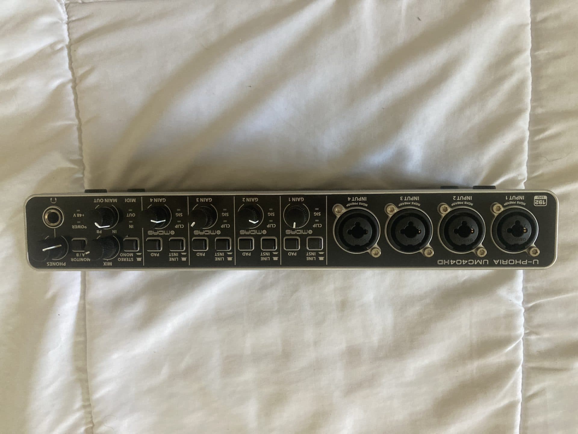 BEHRINGER U-PHORIA SOUND CARD/RECORDING INTERFACE (NEW-UNUSED) (1/3)