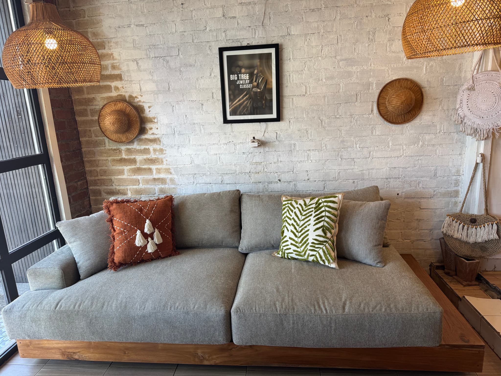 Grey sofa living room — photo 1