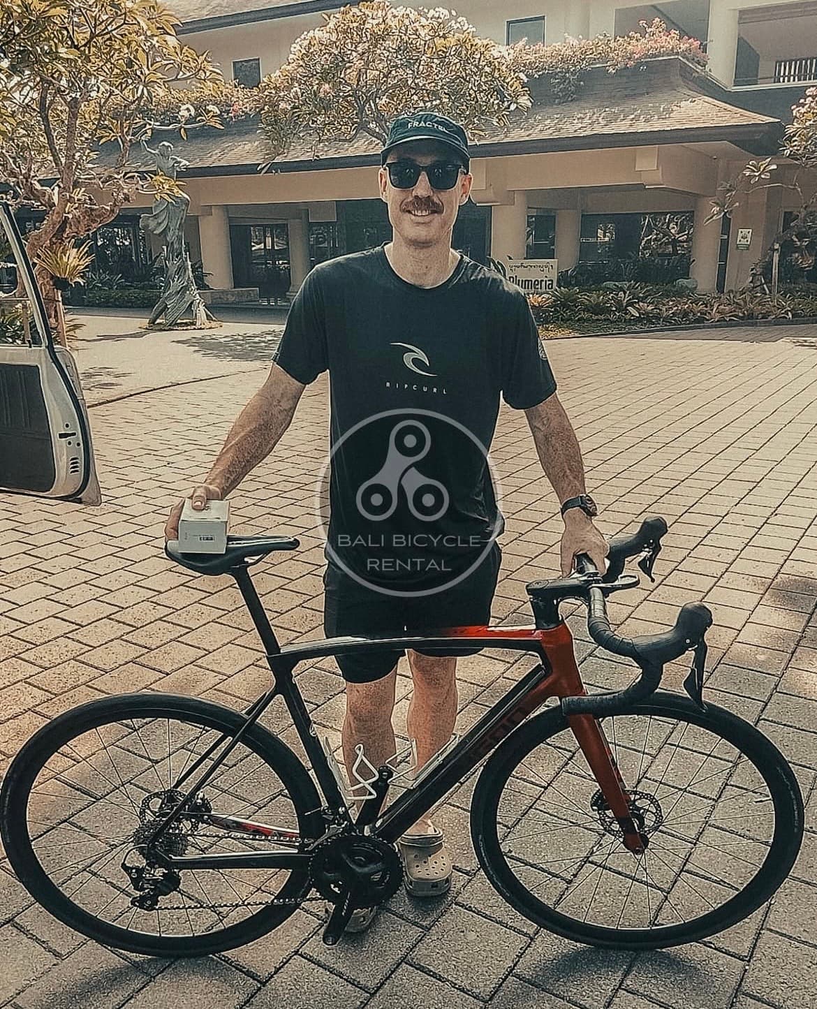 Road Bike (1/3)