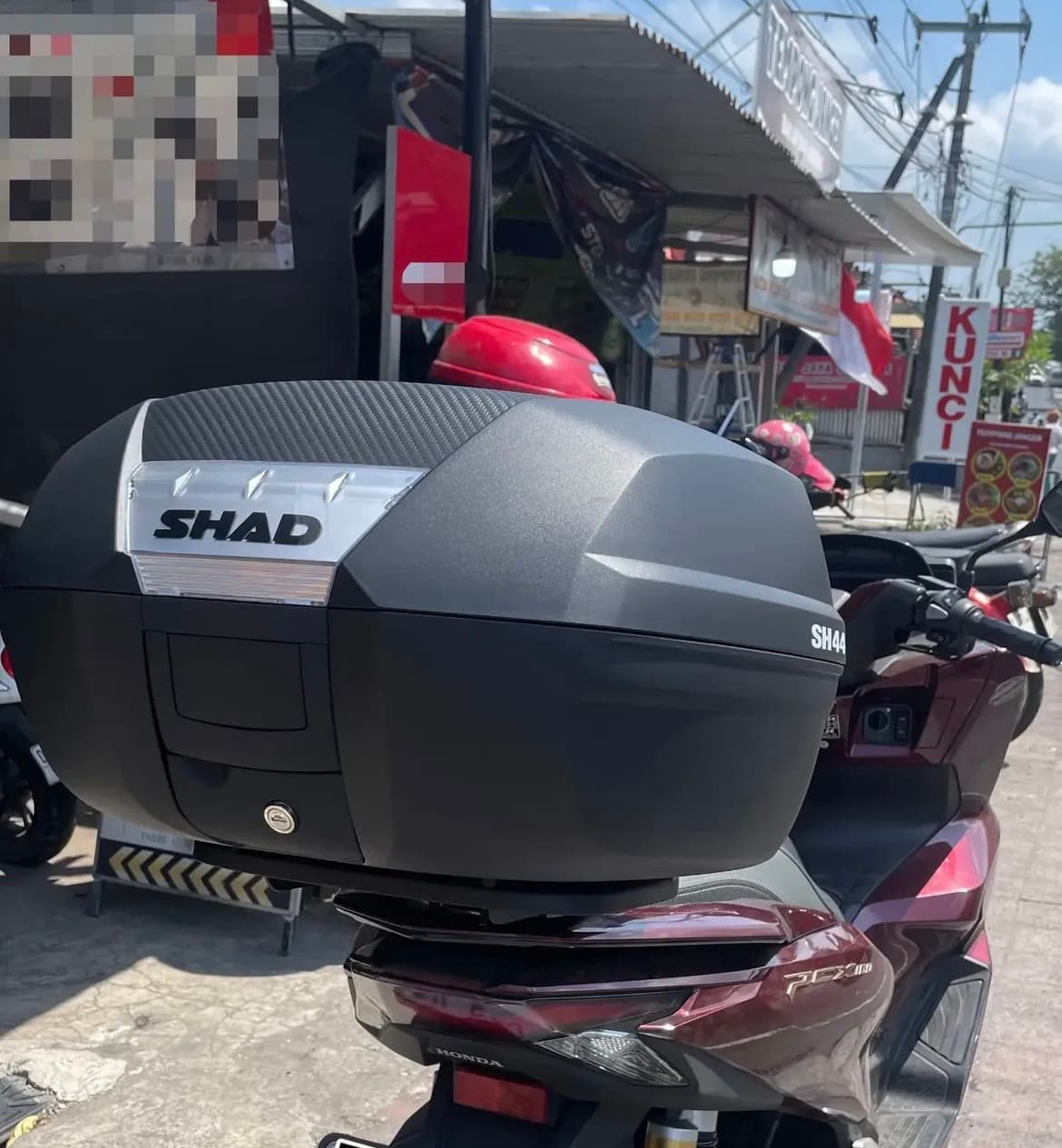 SHAD SH44 Top Box Motor – 44 Liter — photo 1