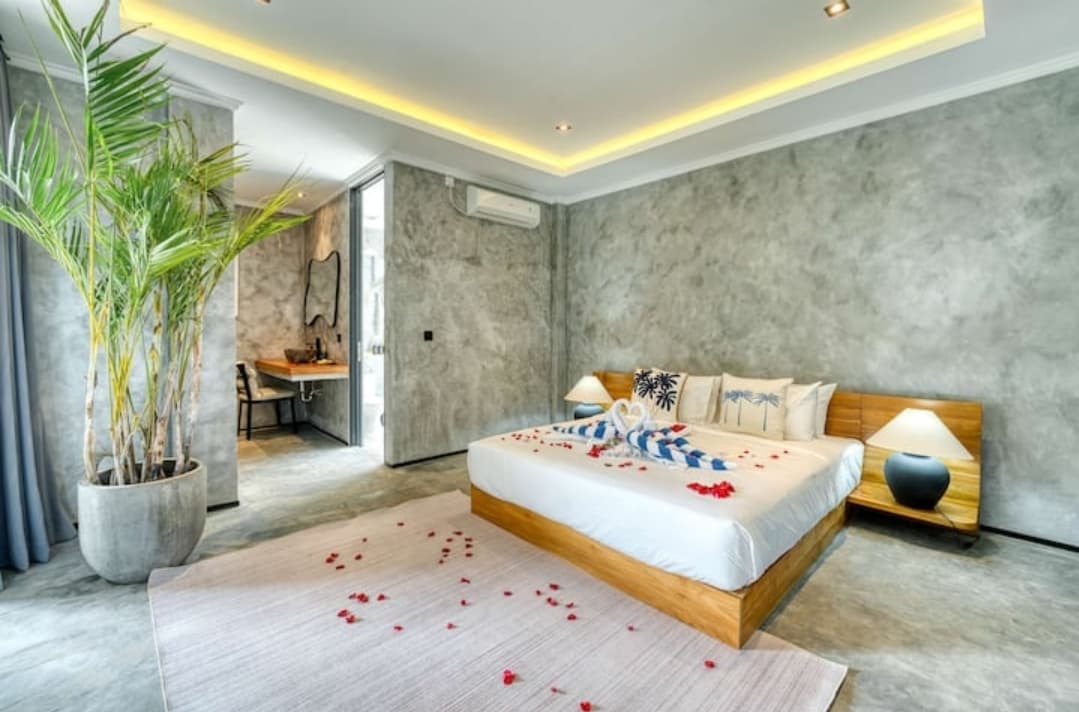 4 Bedroom private pool villa Umalas (1/3)