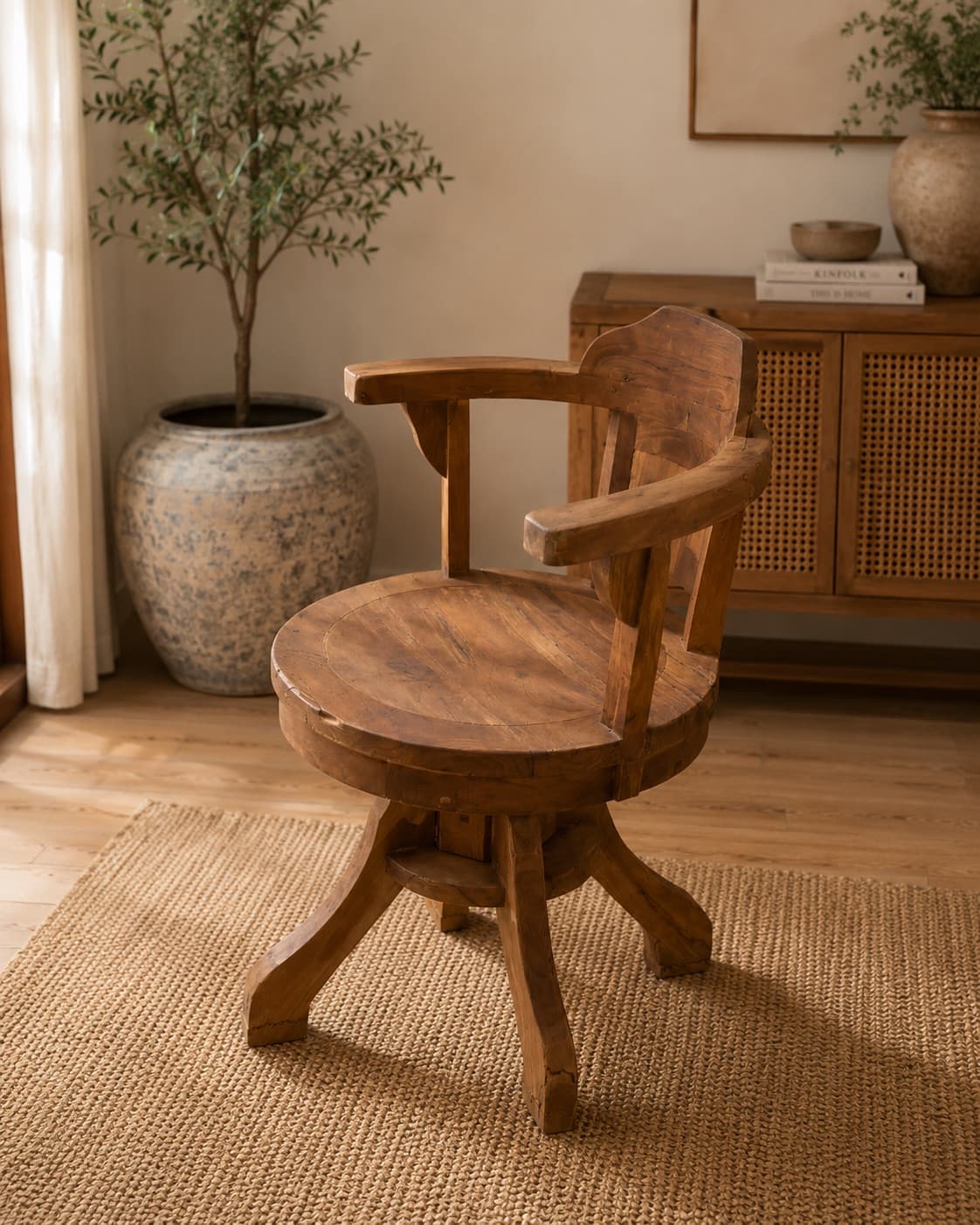 Classic Swivel Chair – Kursi Putar Kayu Klasik — photo 1