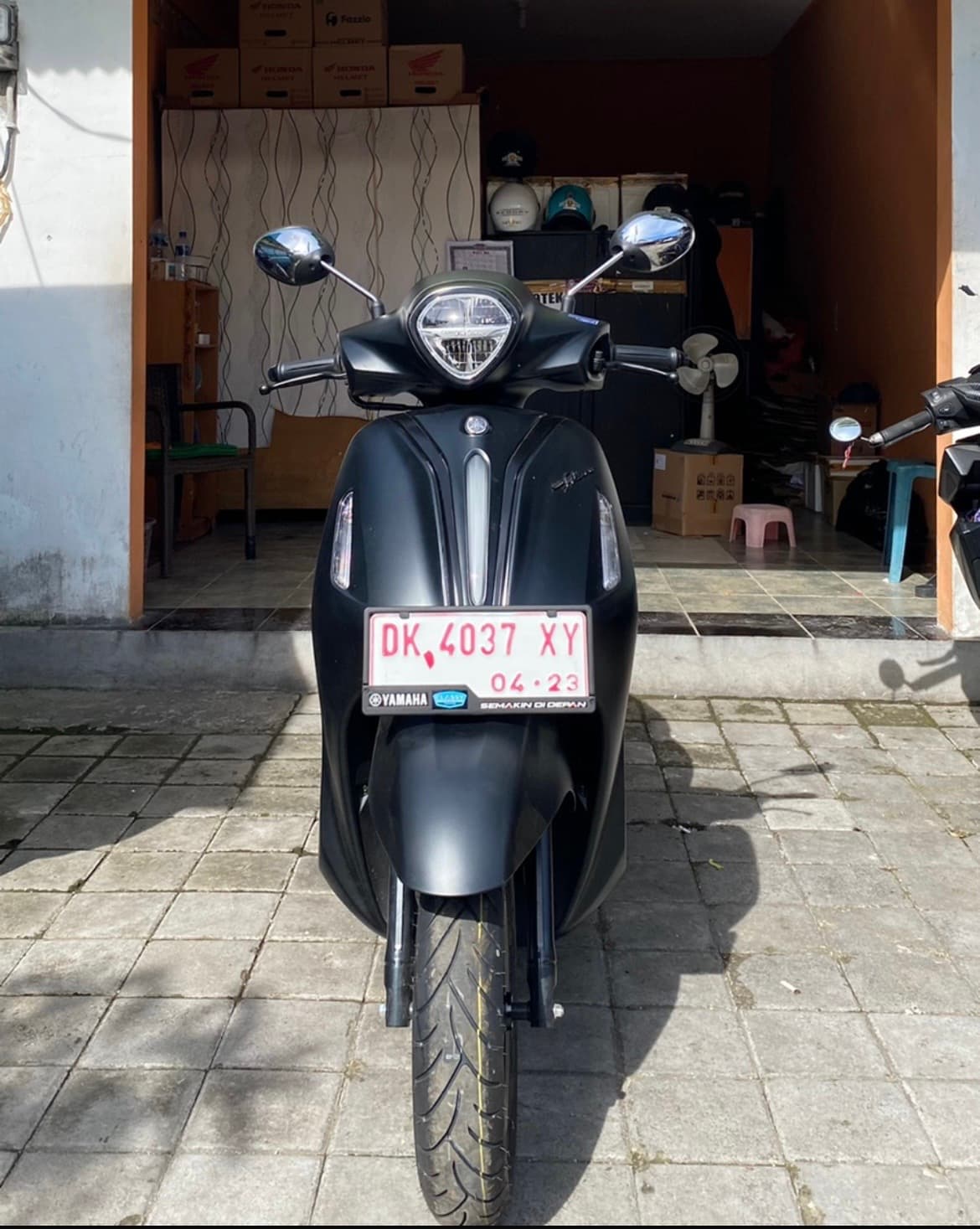 New Yamaha Grand Filano 125cc – Motor Rental (1/3)